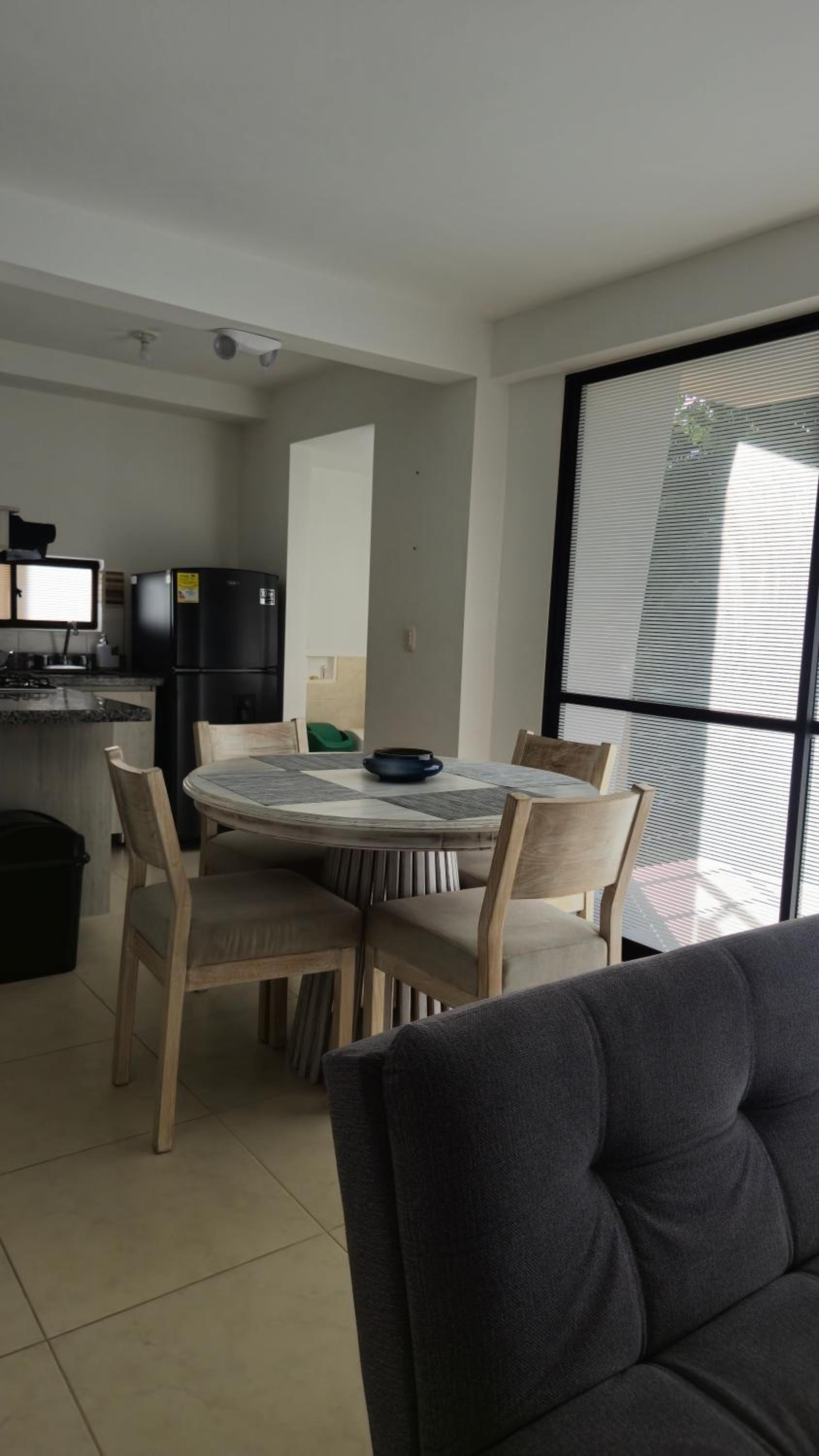 Apartamentos PRIVADOS 2 - 3 Habitaciones 4 Piscinas, 3 Jacuzzi, Sauna Cerca Aeropuerto Eden y Parque del Cafe por Molca Travel