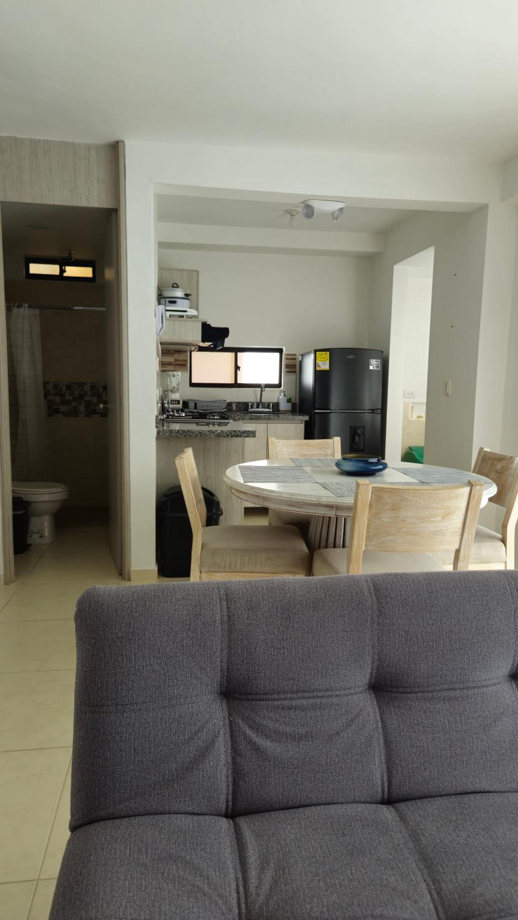Apartamentos PRIVADOS 2 - 3 Habitaciones 4 Piscinas, 3 Jacuzzi, Sauna Cerca Aeropuerto Eden y Parque del Cafe por Molca Travel