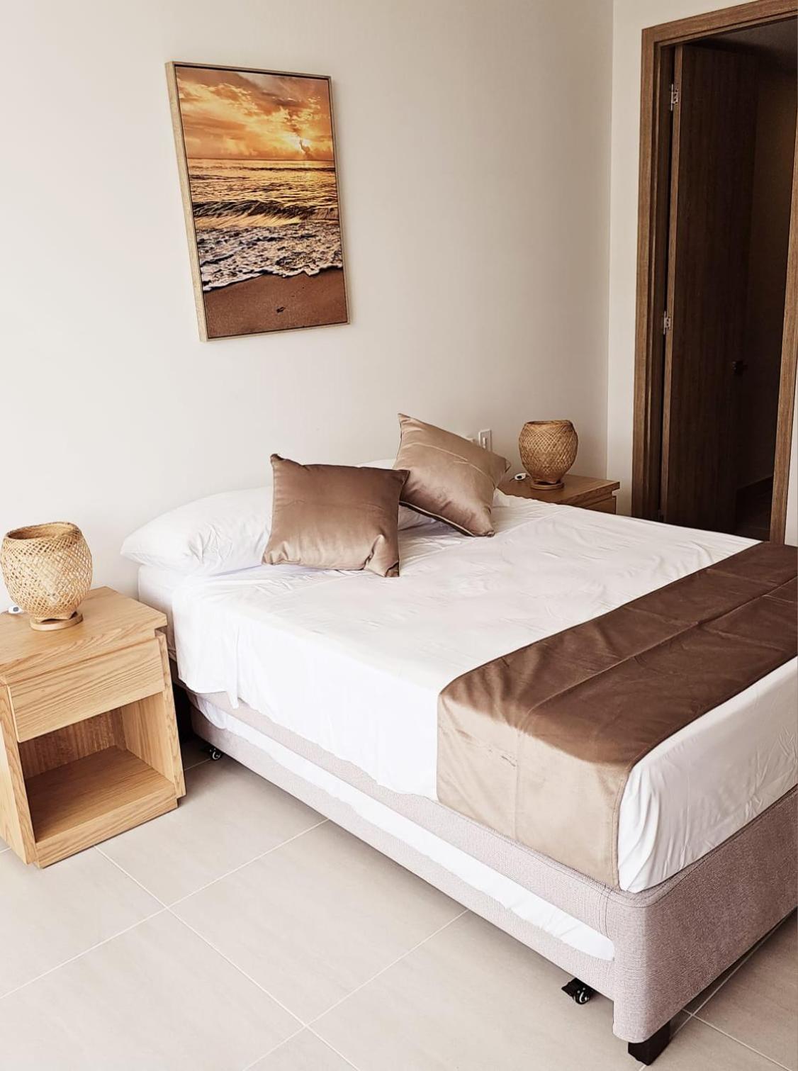 HERMOSO APARTAMENTO EN CARTAGENA-MORROS EOS-VISTA AL MAR- SALIDA DIRECTA a LA PLAYA