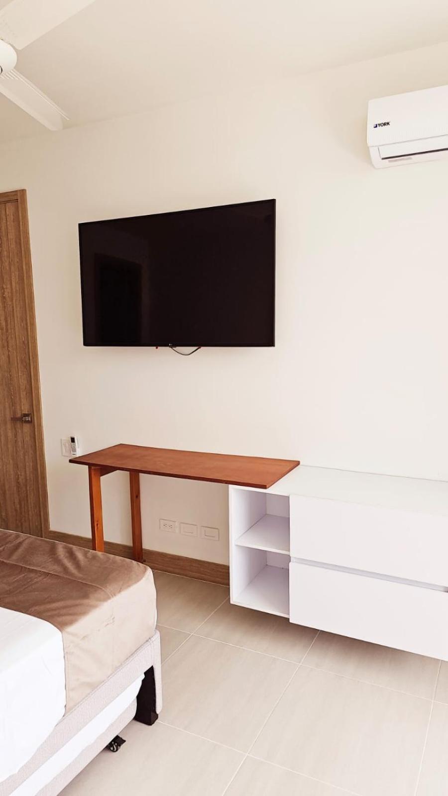 HERMOSO APARTAMENTO EN CARTAGENA-MORROS EOS-VISTA AL MAR- SALIDA DIRECTA a LA PLAYA