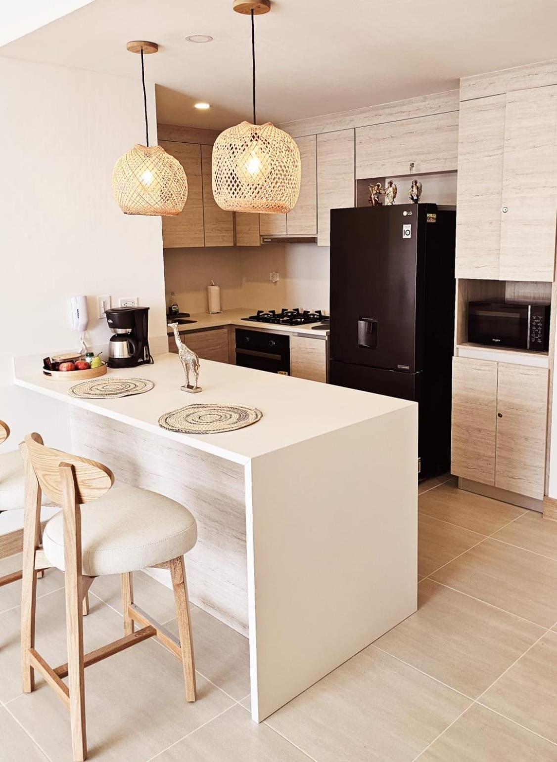 HERMOSO APARTAMENTO EN CARTAGENA-MORROS EOS-VISTA AL MAR- SALIDA DIRECTA a LA PLAYA