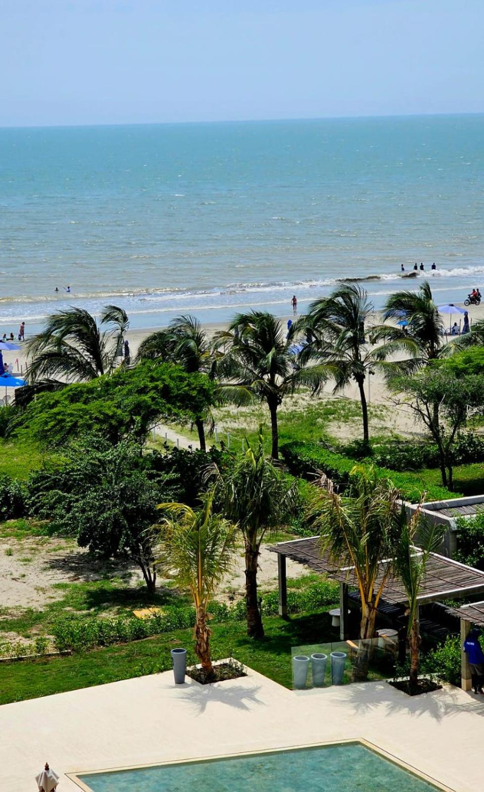 HERMOSO APARTAMENTO EN CARTAGENA-MORROS EOS-VISTA AL MAR- SALIDA DIRECTA a LA PLAYA