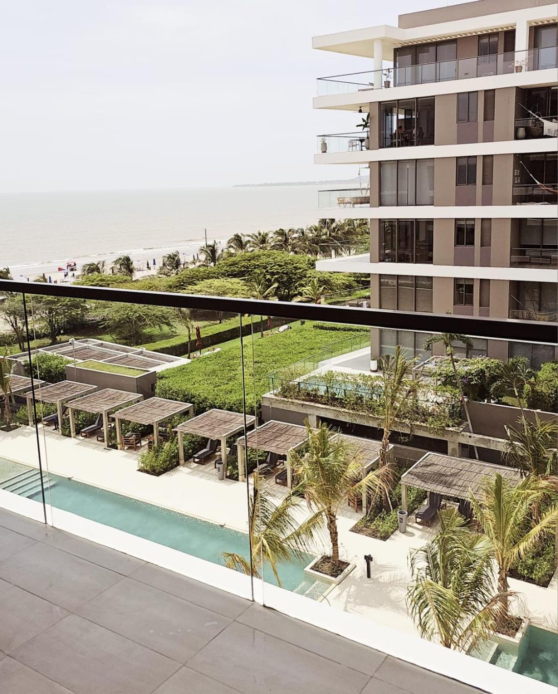 HERMOSO APARTAMENTO EN CARTAGENA-MORROS EOS-VISTA AL MAR- SALIDA DIRECTA a LA PLAYA