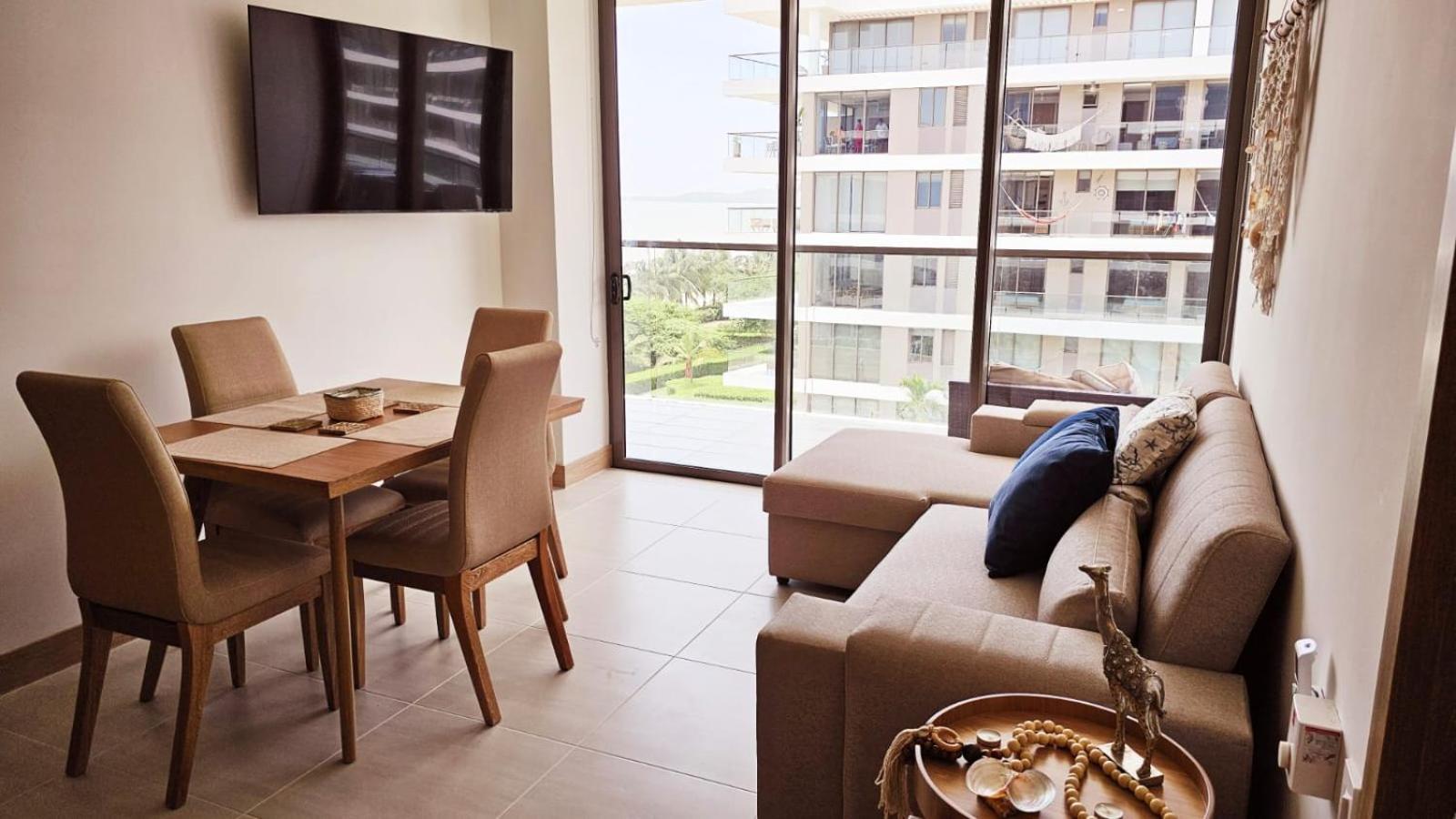 HERMOSO APARTAMENTO EN CARTAGENA-MORROS EOS-VISTA AL MAR- SALIDA DIRECTA a LA PLAYA