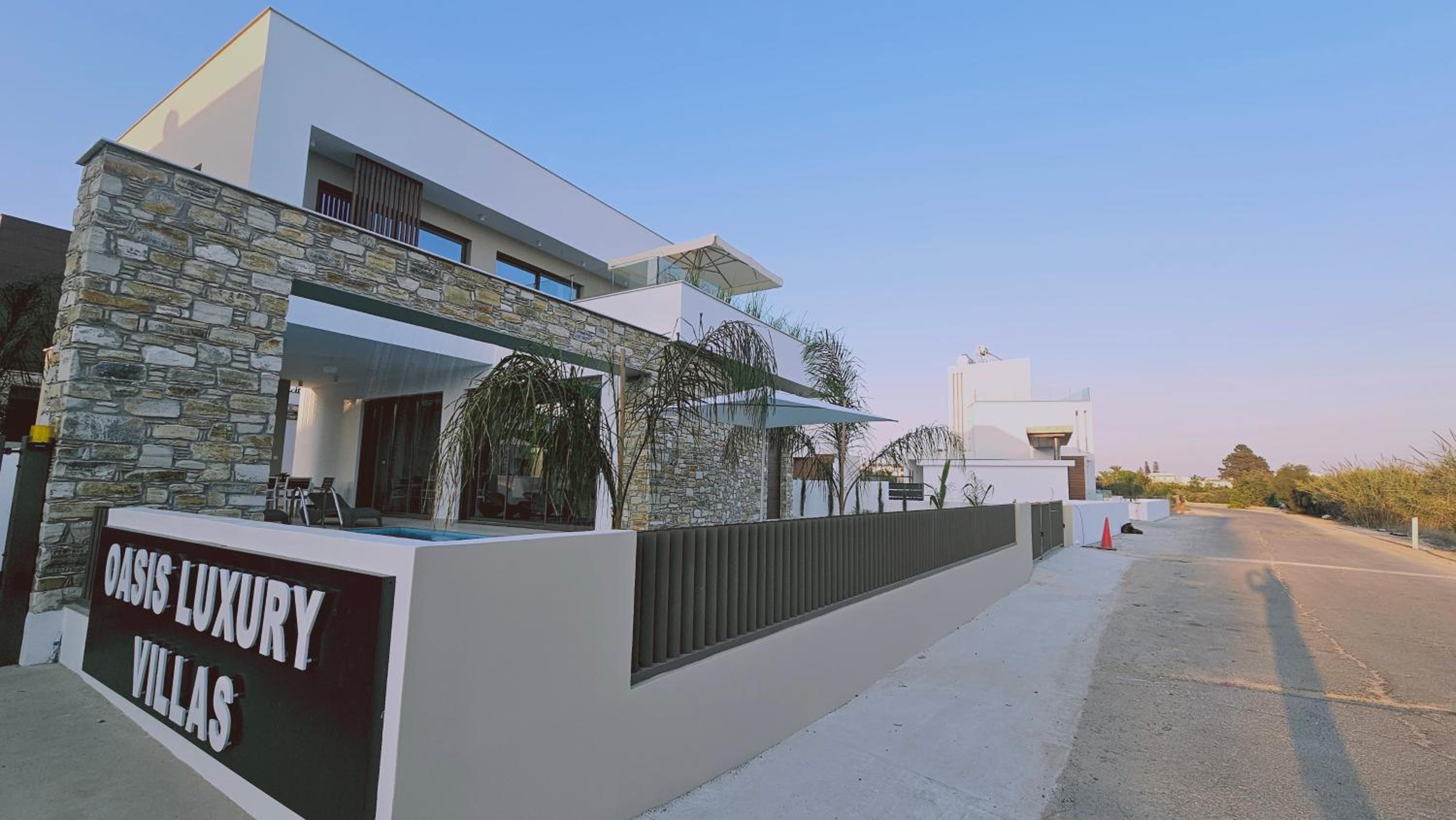 STAY Oasis Luxury Villas