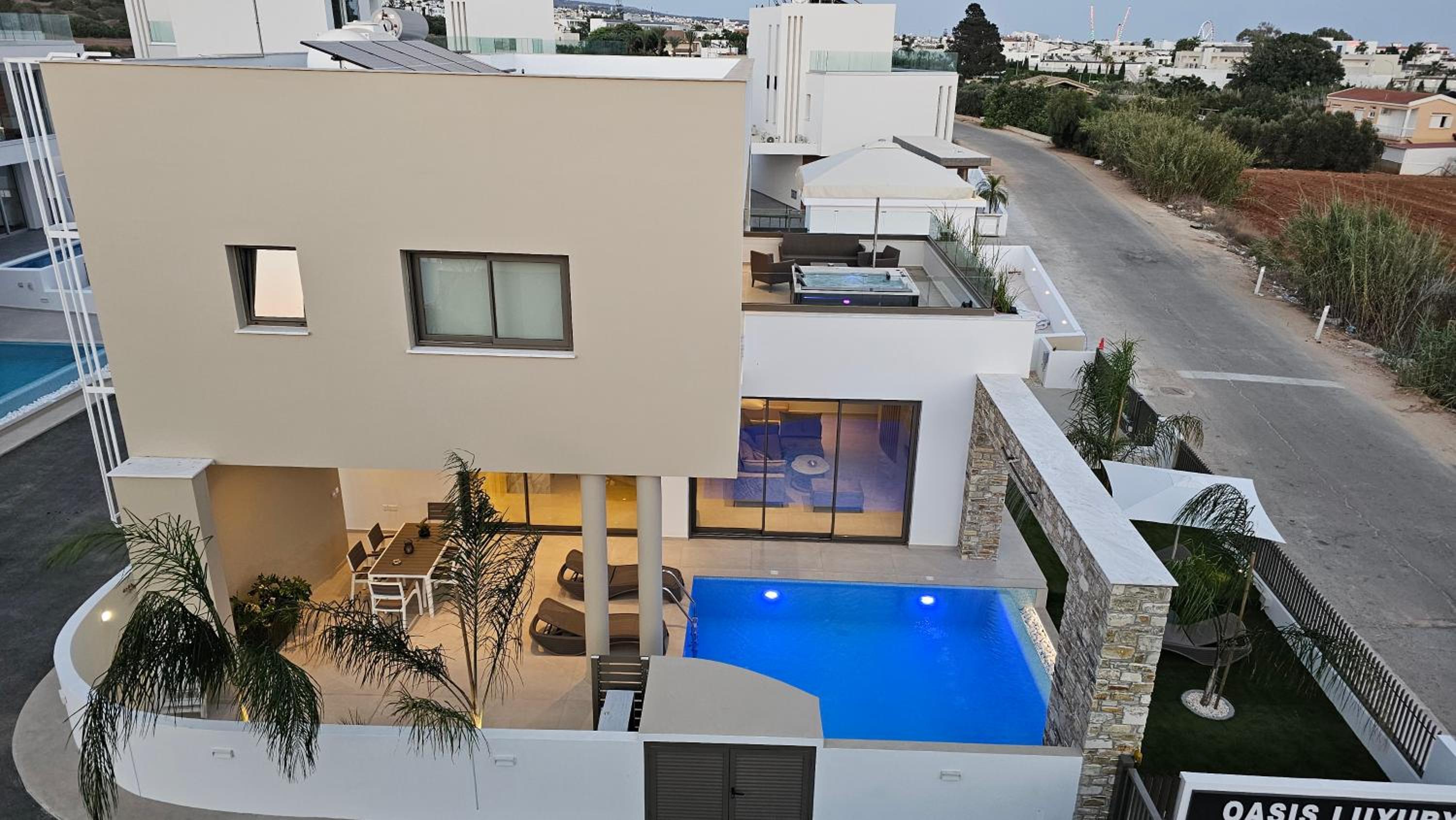 STAY Oasis Luxury Villas