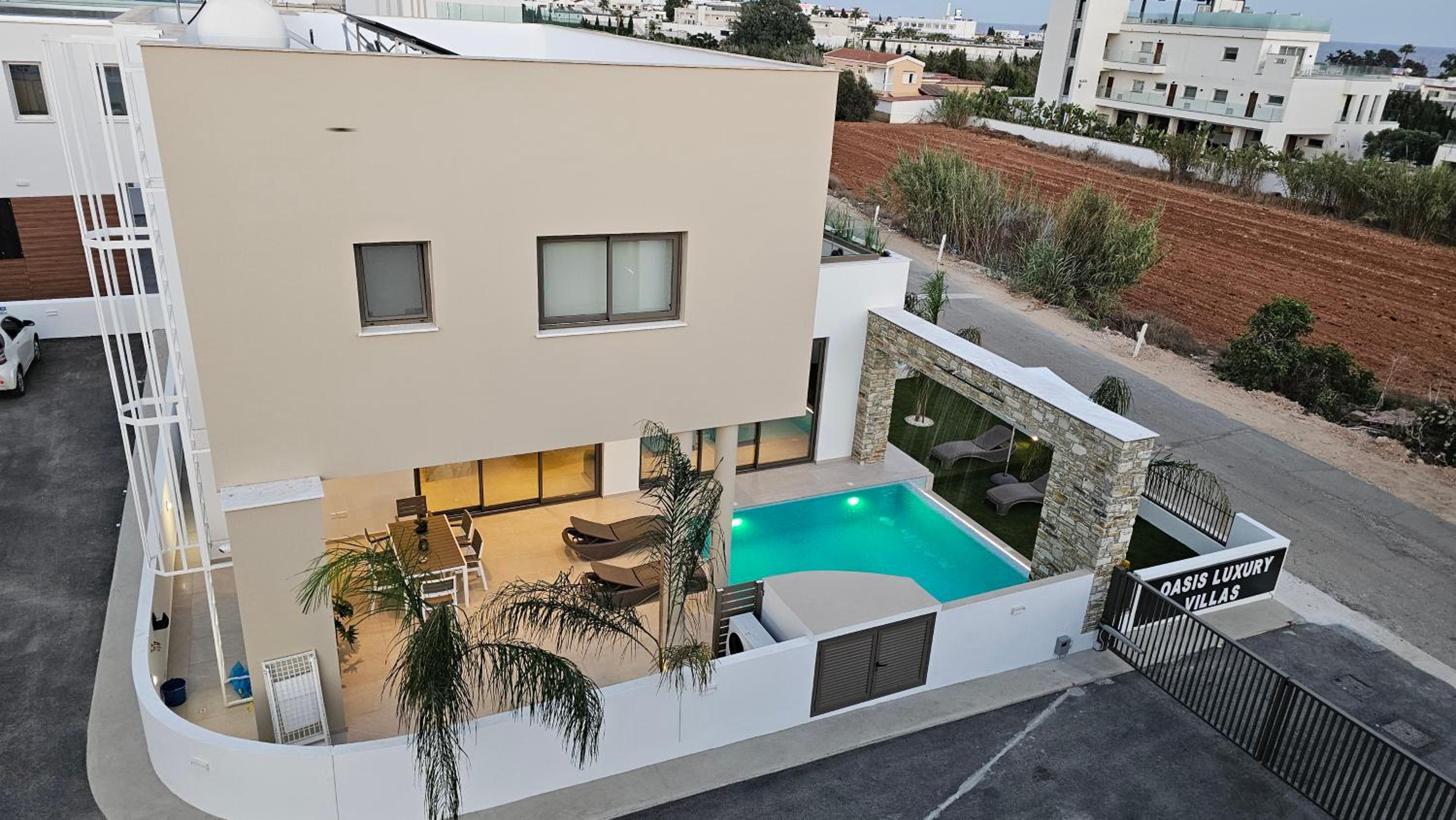 STAY Oasis Luxury Villas
