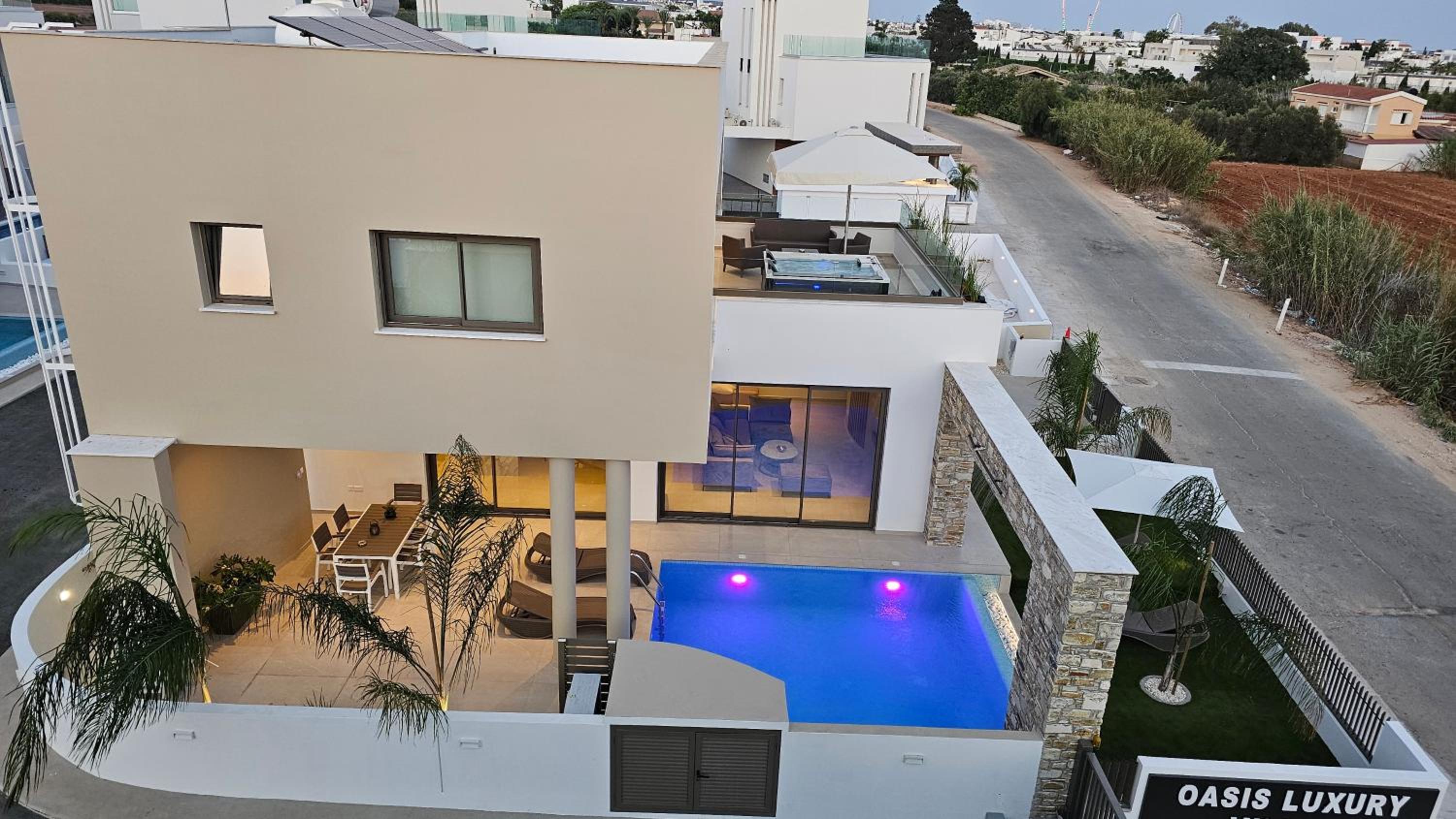 STAY Oasis Luxury Villas