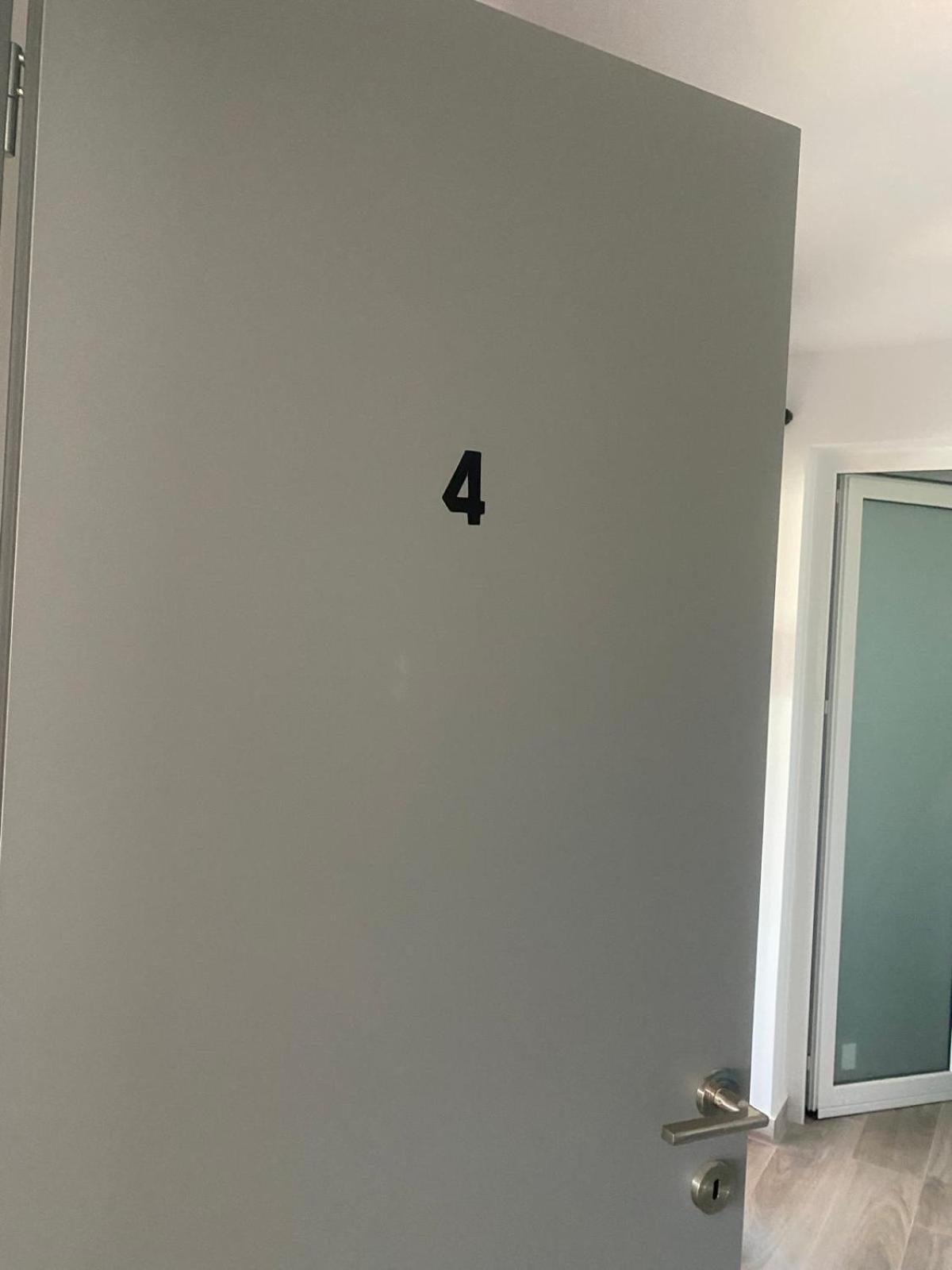 Photo 32