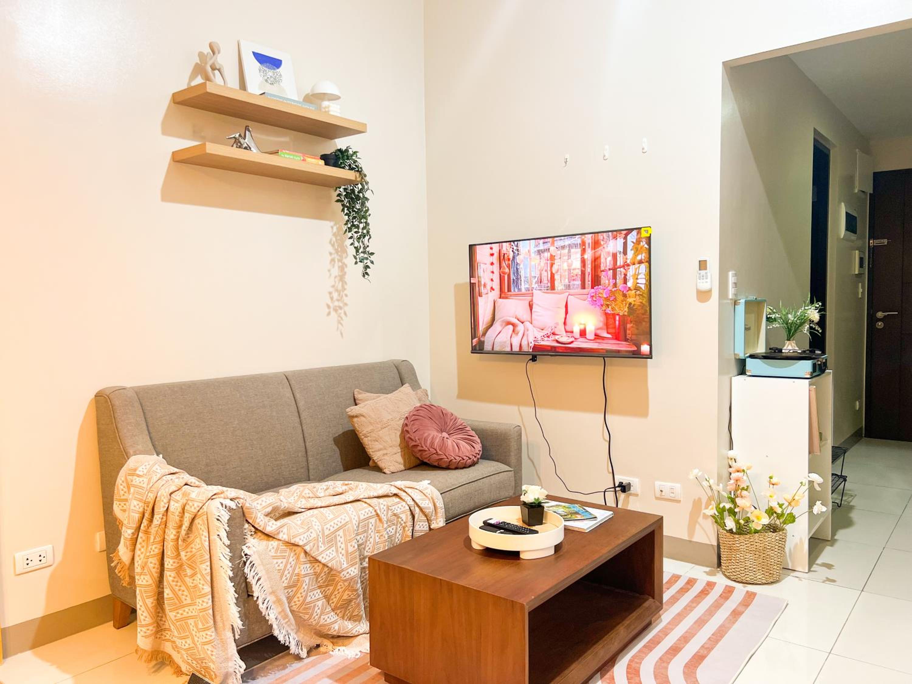 Premium BGC 1BR Condo Near Grand Hyatt #oursw9d1 view 5
