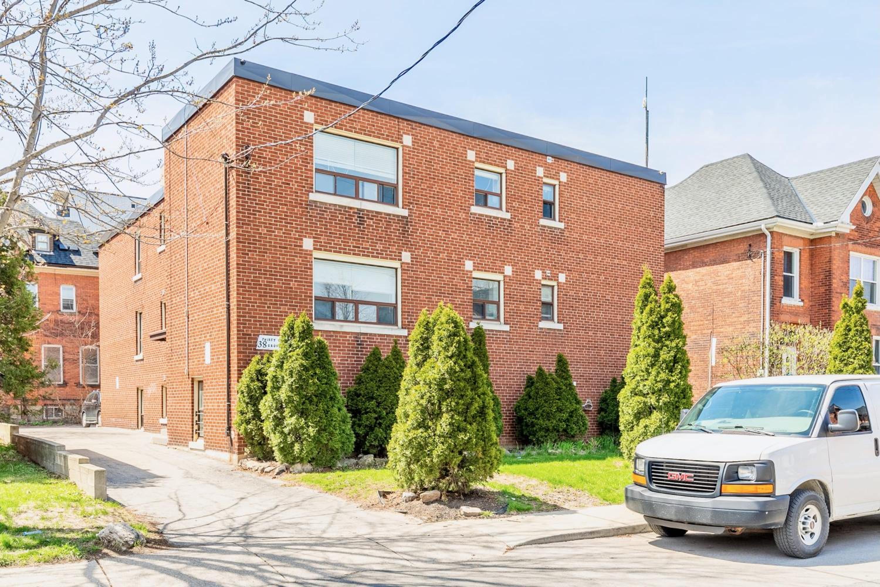 Cozy 1BR Apartment in Corktown Hamilton