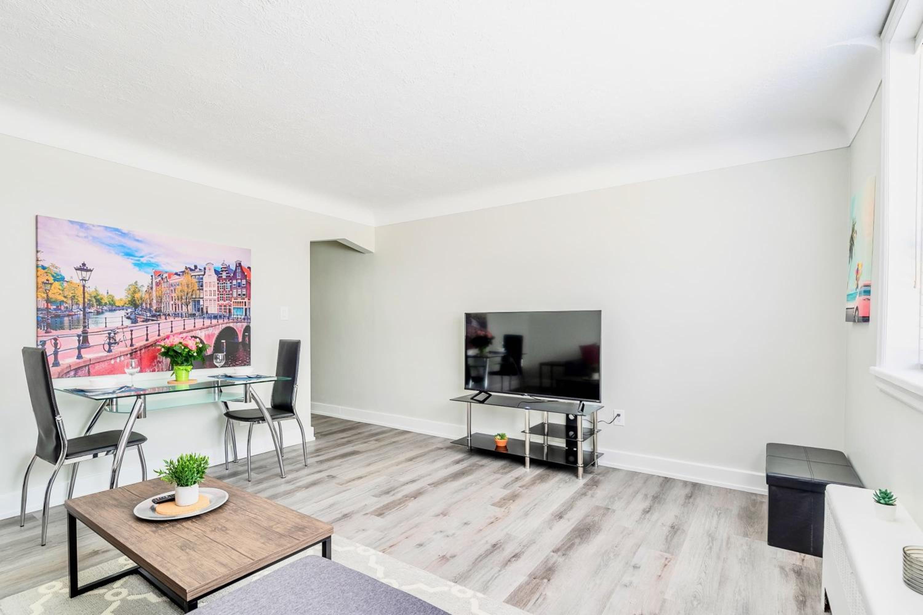 Cozy 1BR Apartment in Corktown Hamilton