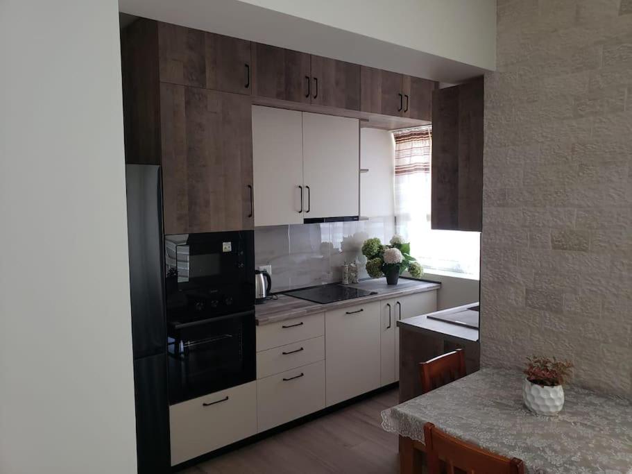 Shkoder City Center Apartment photo 2