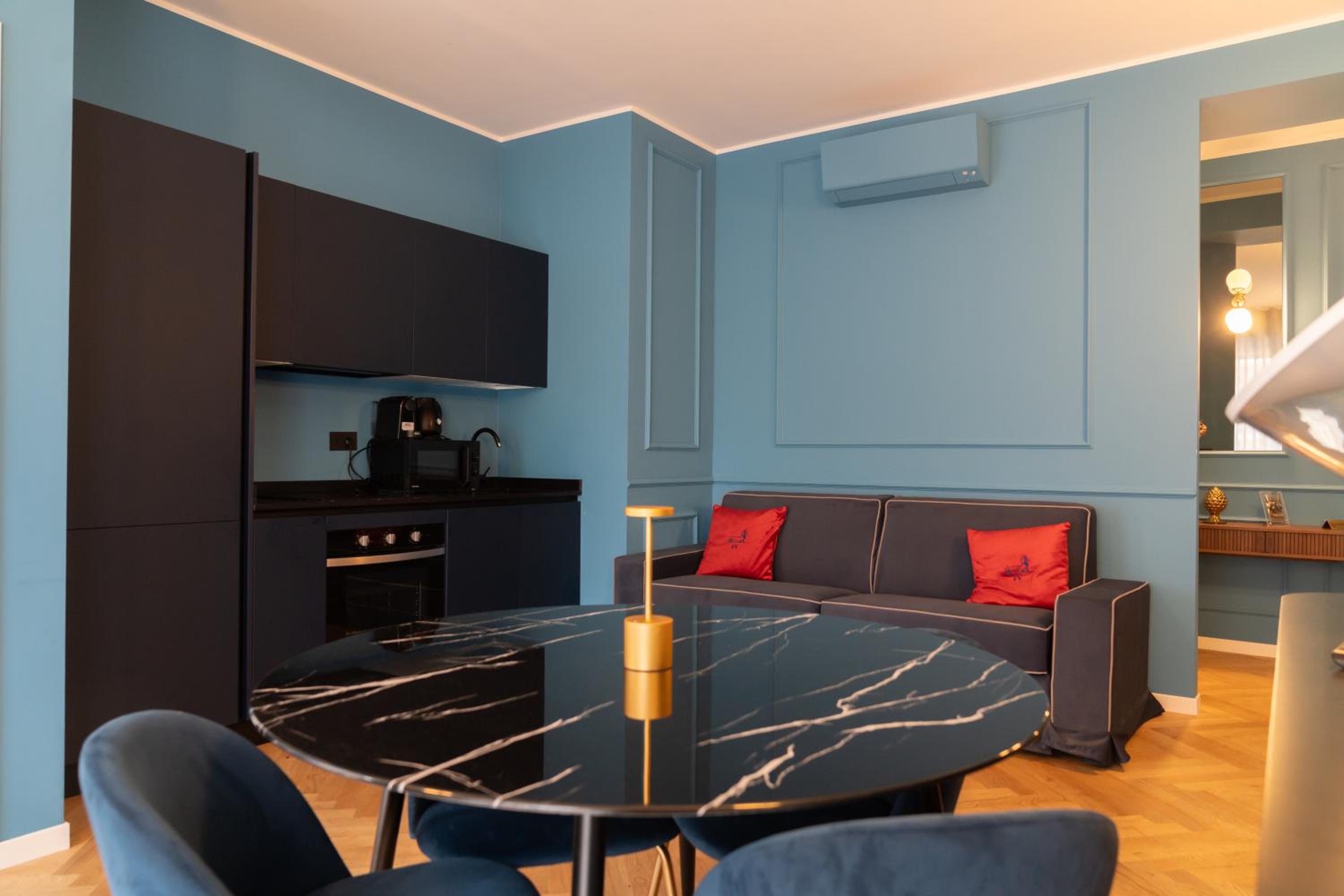 Suite Casa Degli Specchi, Appartamento di lusso in Galleria Buenos Aires