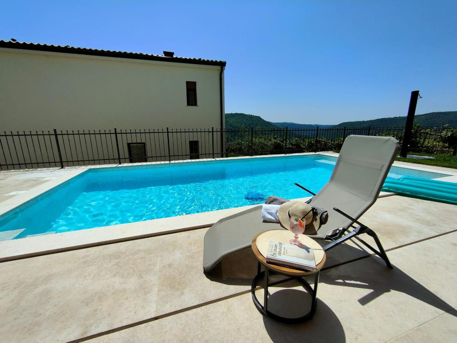 Villa Lea Marezige Heated Pool near Koper