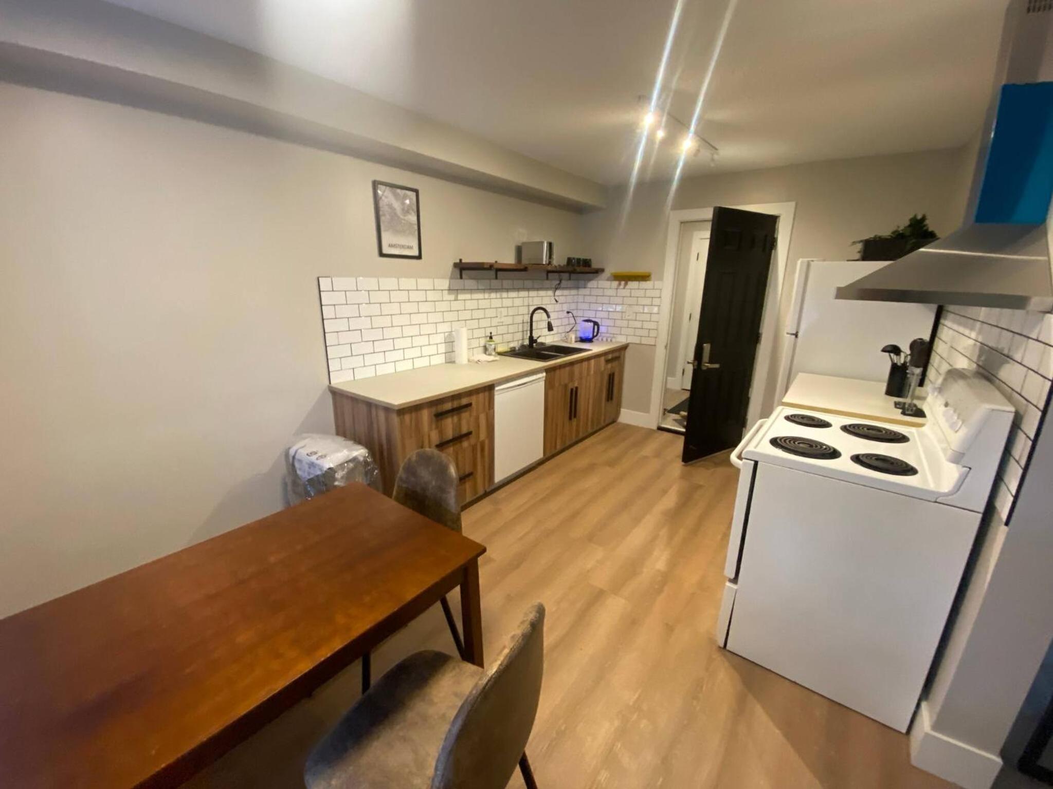 Newly Renovated 1br1ba With Asian Style Tea Room