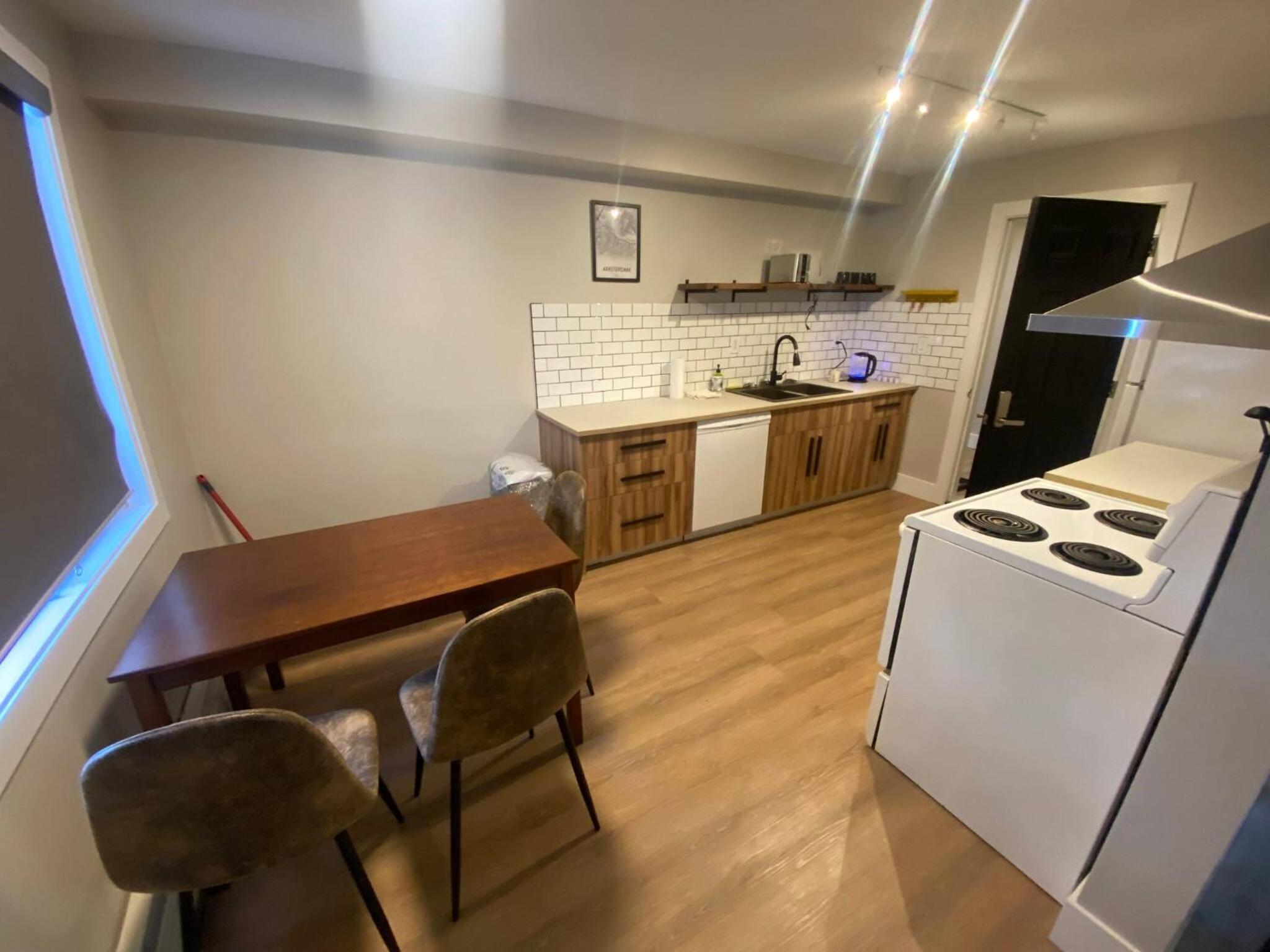 Newly Renovated 1br1ba With Asian Style Tea Room