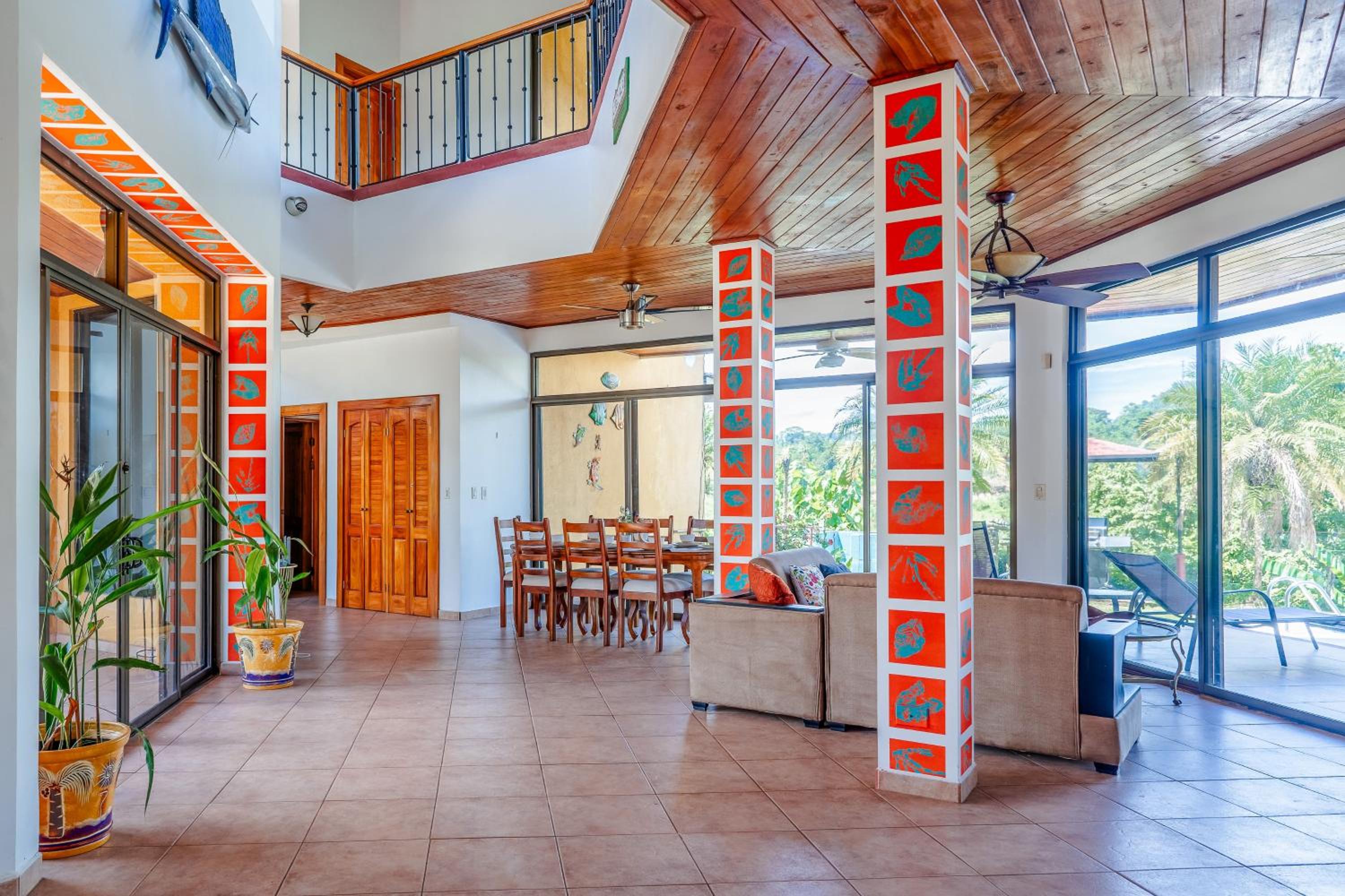 Casa Wow