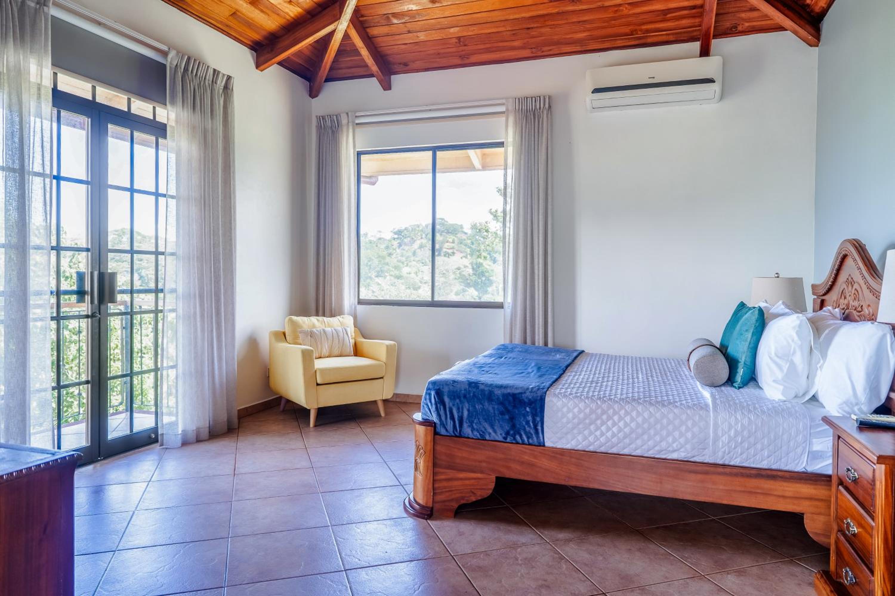 Casa Wow