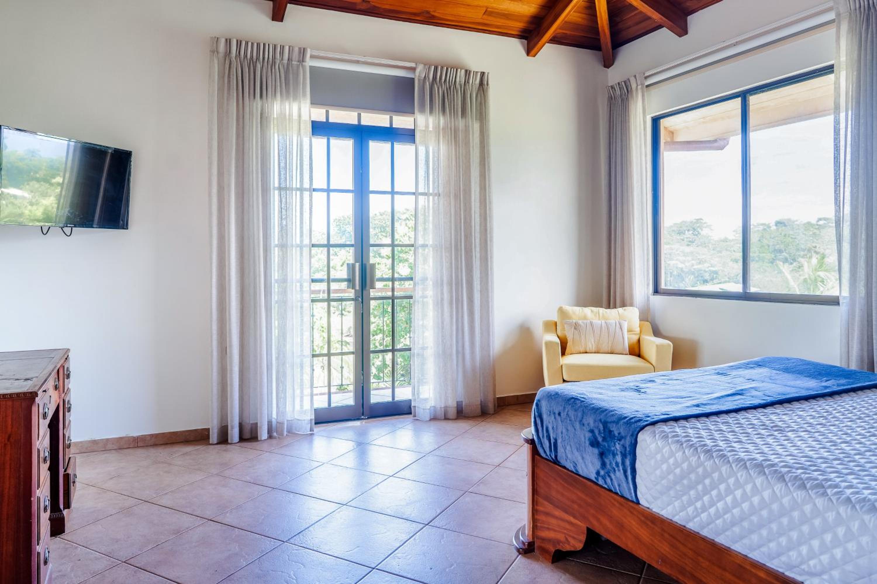 Casa Wow