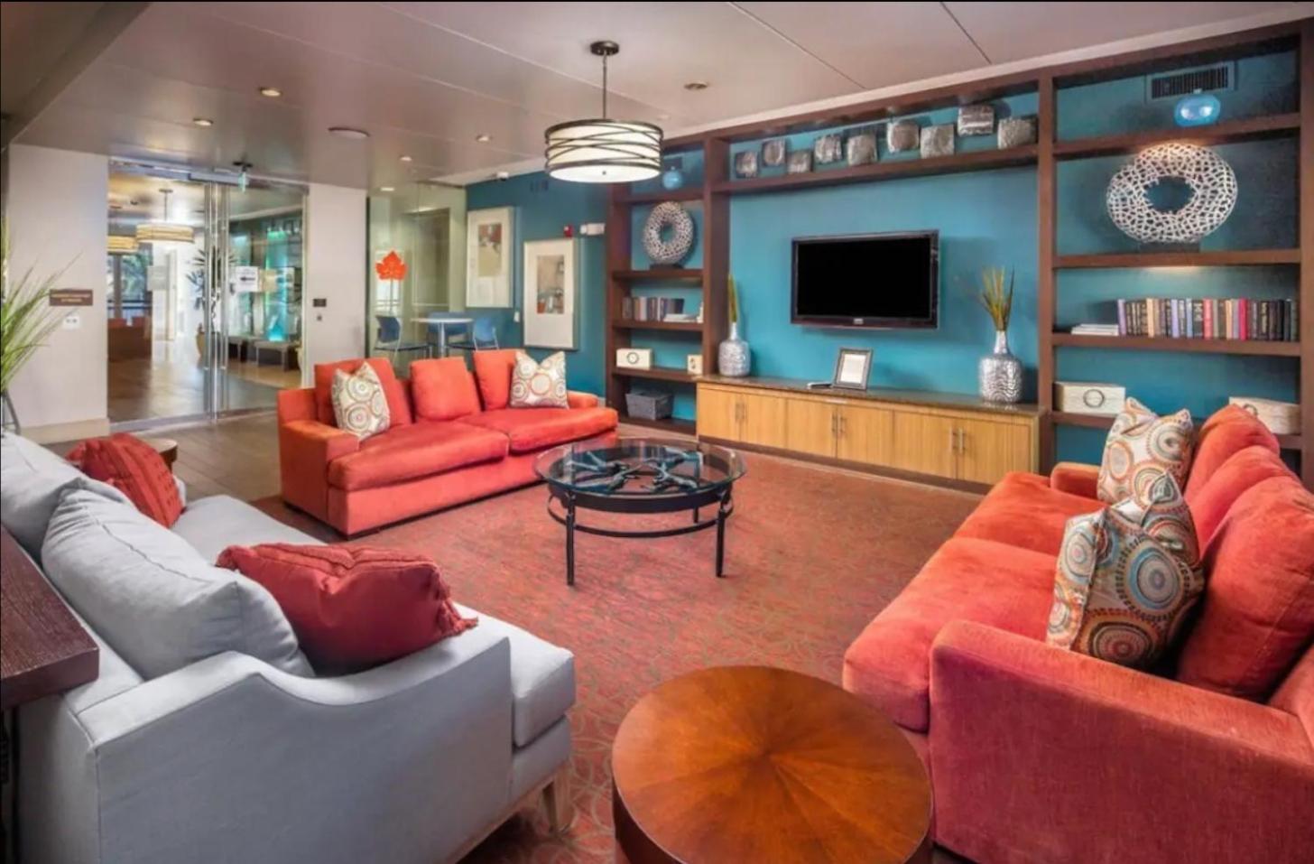 lounge