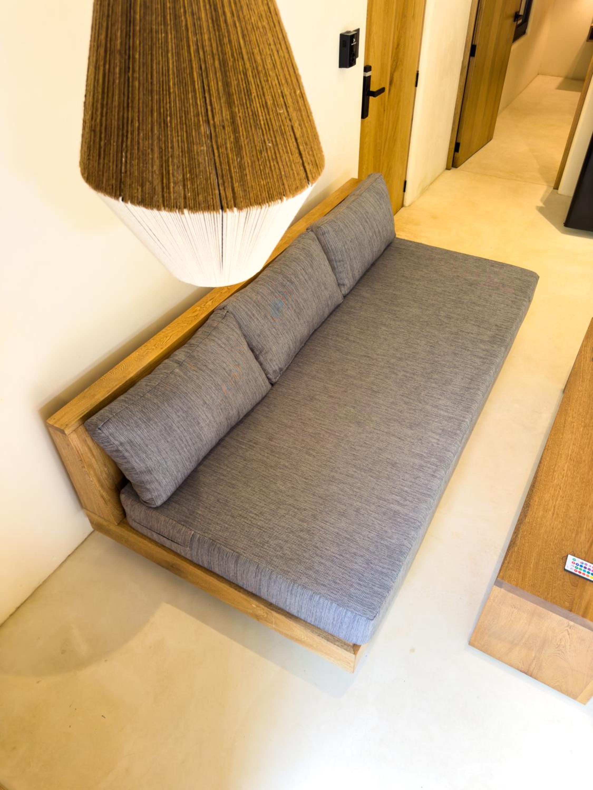 Casa Borka LUXURY FULLY FURNISHED BEACH CONDOS WITH POOL