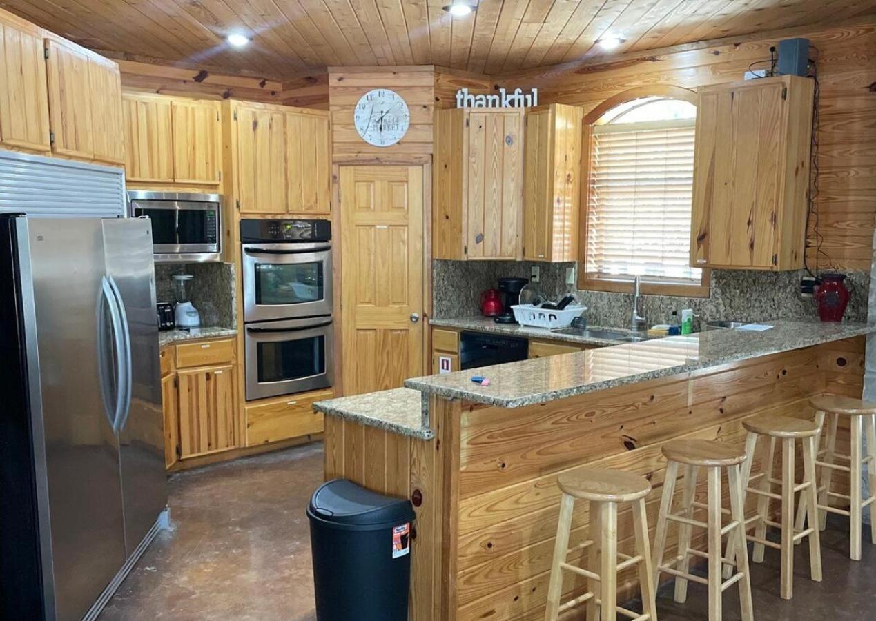 Mountain Laurel Lodge view 3