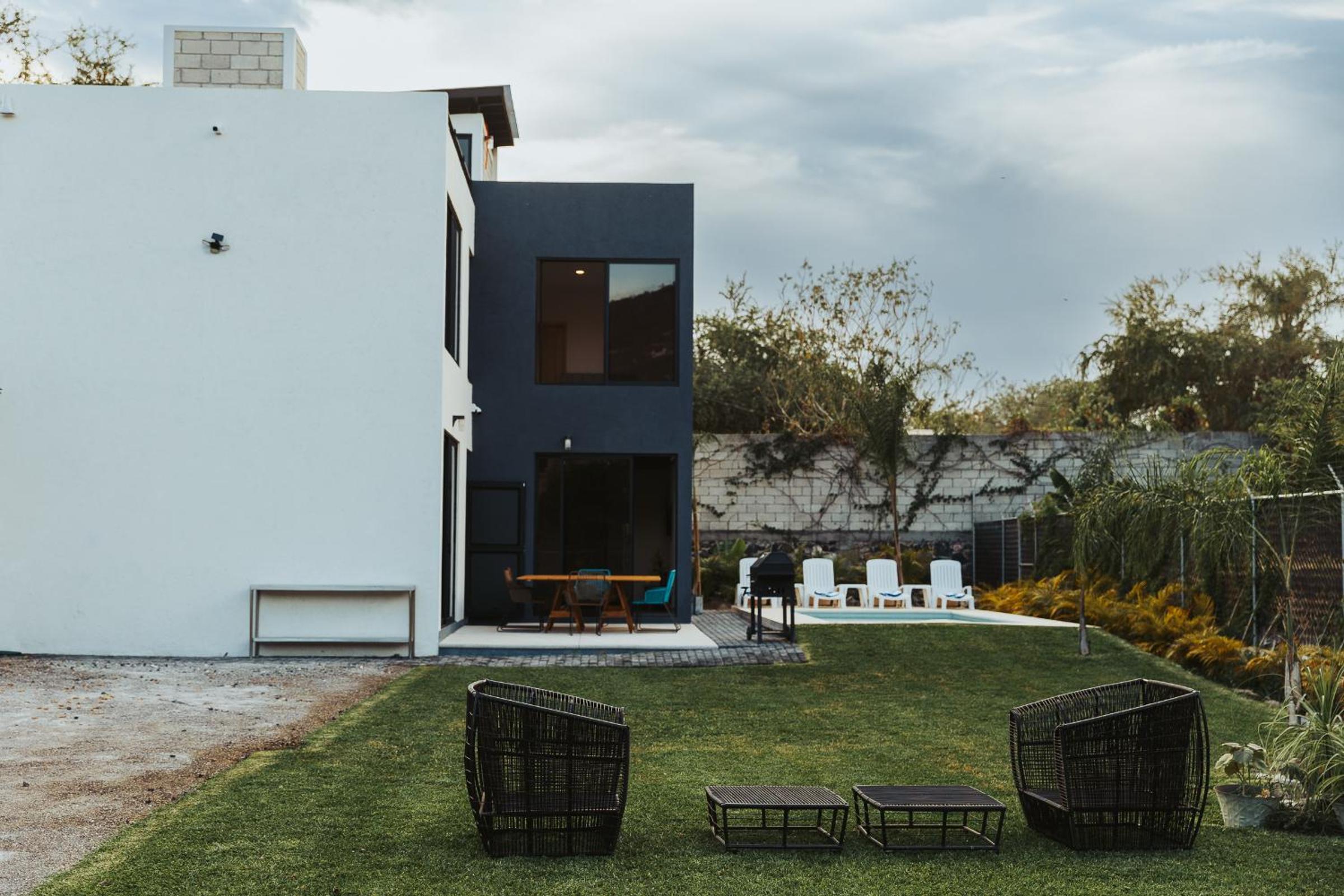 Casa Gris view 4
