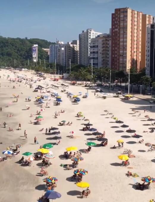 Apartamento com Ar Condicionado na Praia Beira-mar