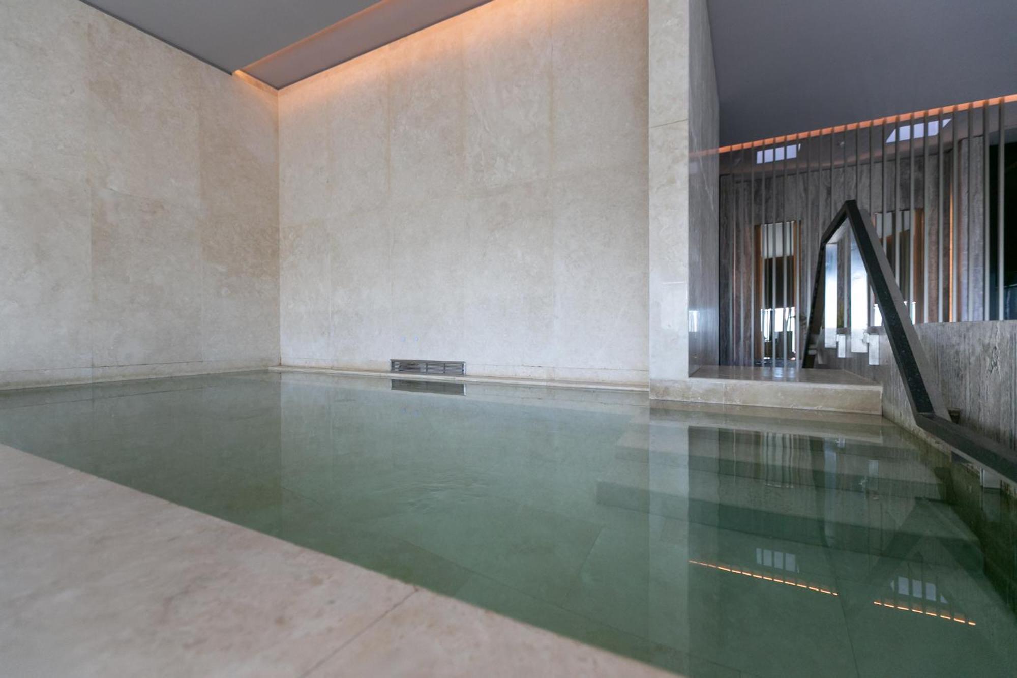 Estudio moderno exclusivo Deco Recoleta by Armani Casa