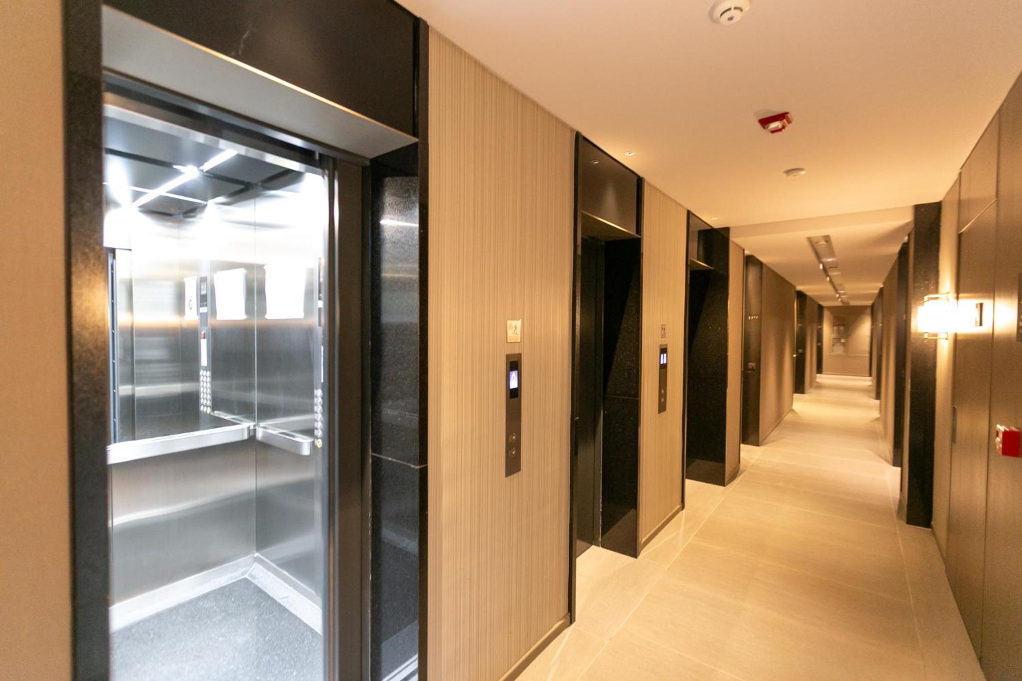 Estudio moderno exclusivo Deco Recoleta by Armani Casa