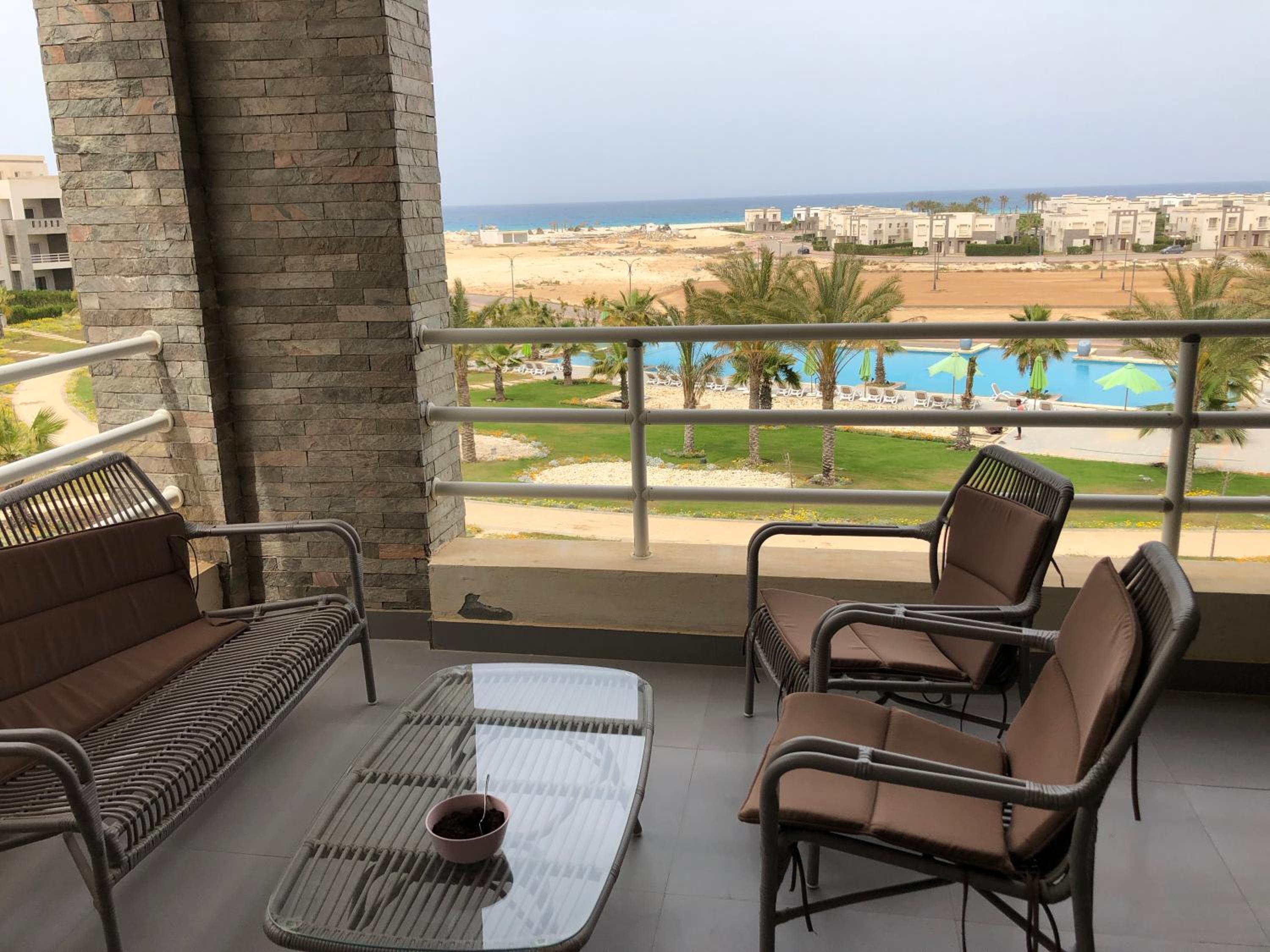 Sea and Pool View penthouse Families only
