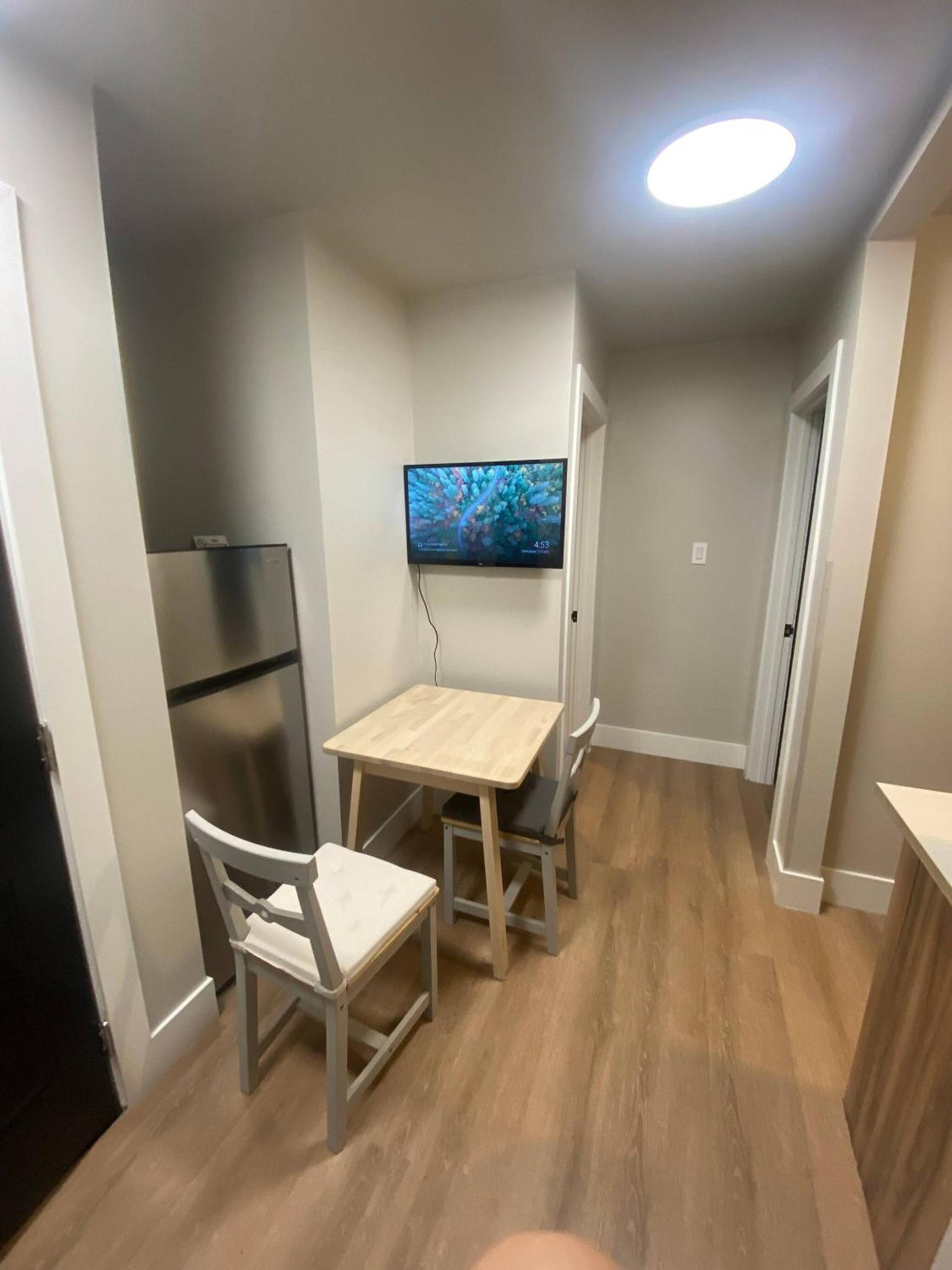 Central 2br Near Unveristy And Whyte Ave