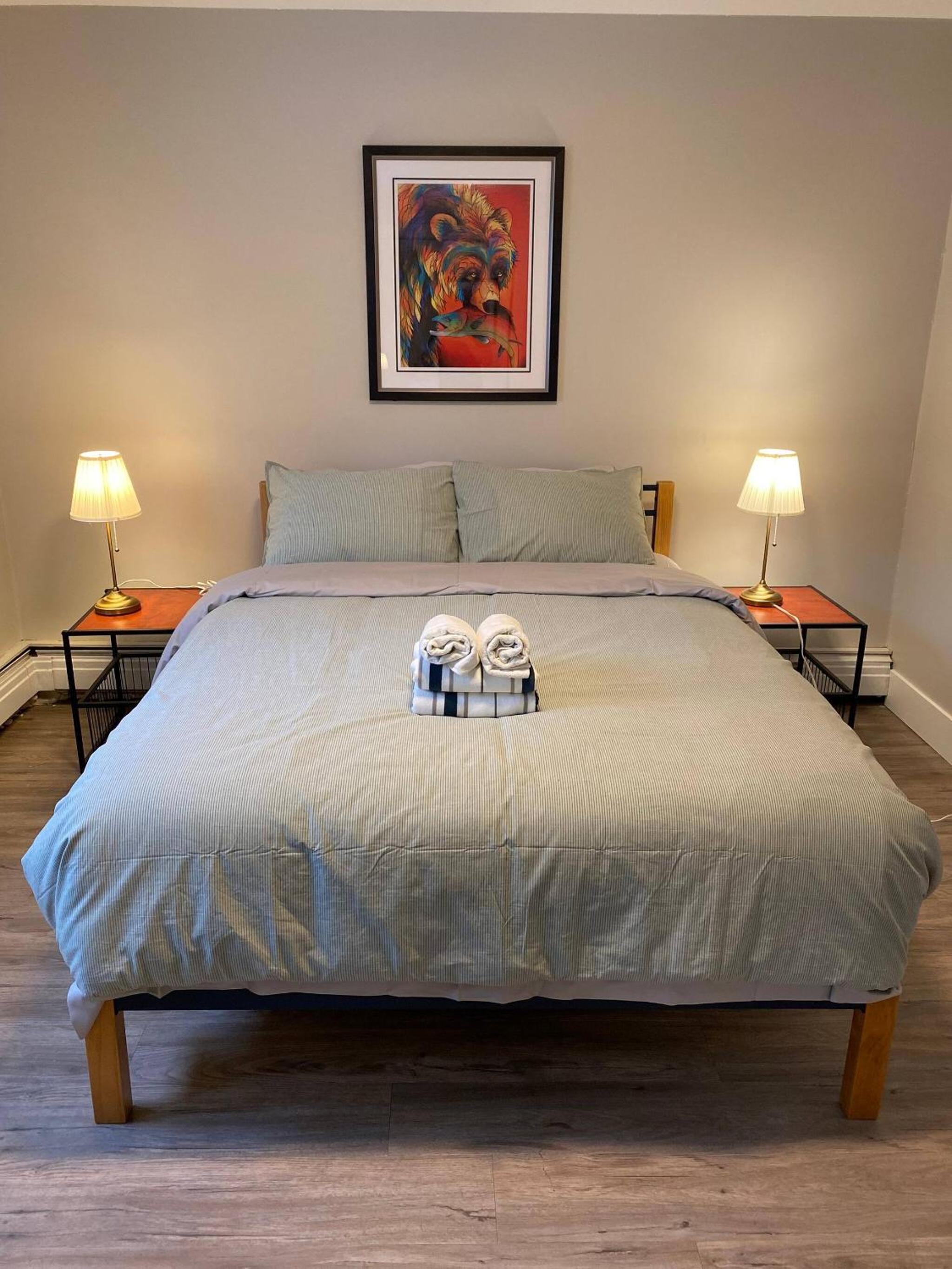 Brand New Modern Flat 2br1ba Whyte And University