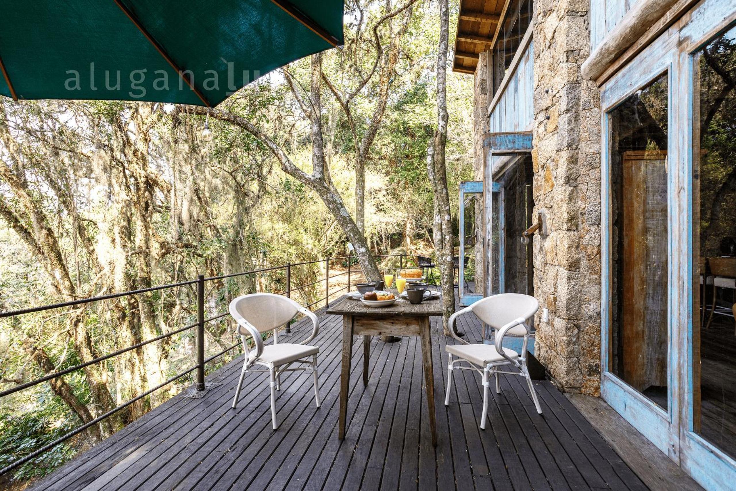 Stone House - Casa incrível na Costa da Lagoa