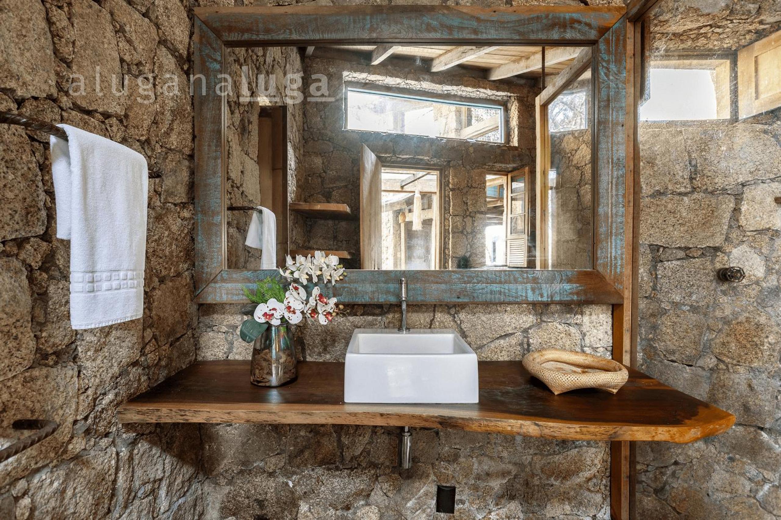 Stone House - Casa incrível na Costa da Lagoa