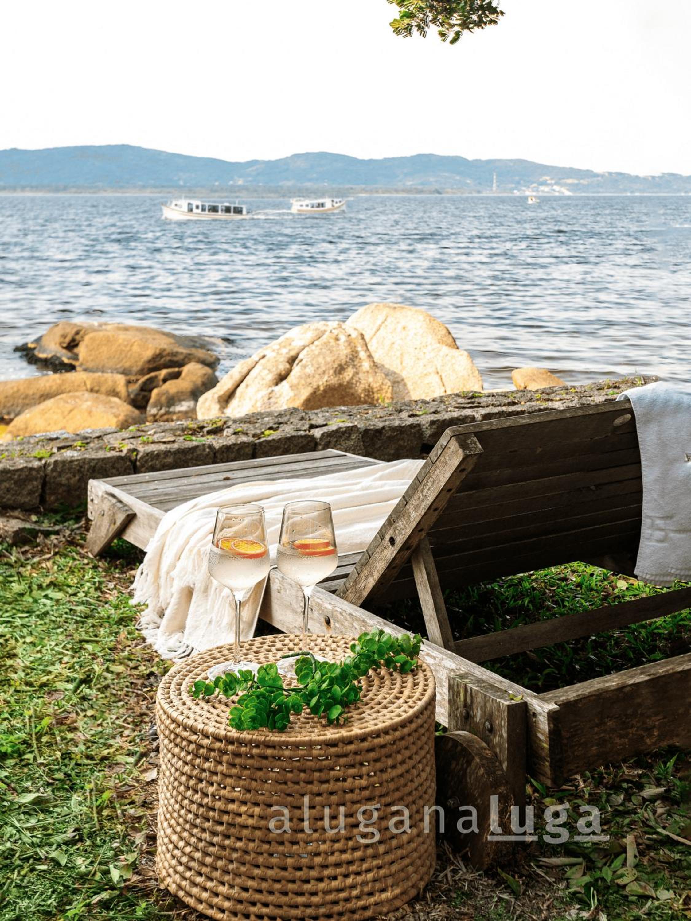 Stone House - Casa incrível na Costa da Lagoa