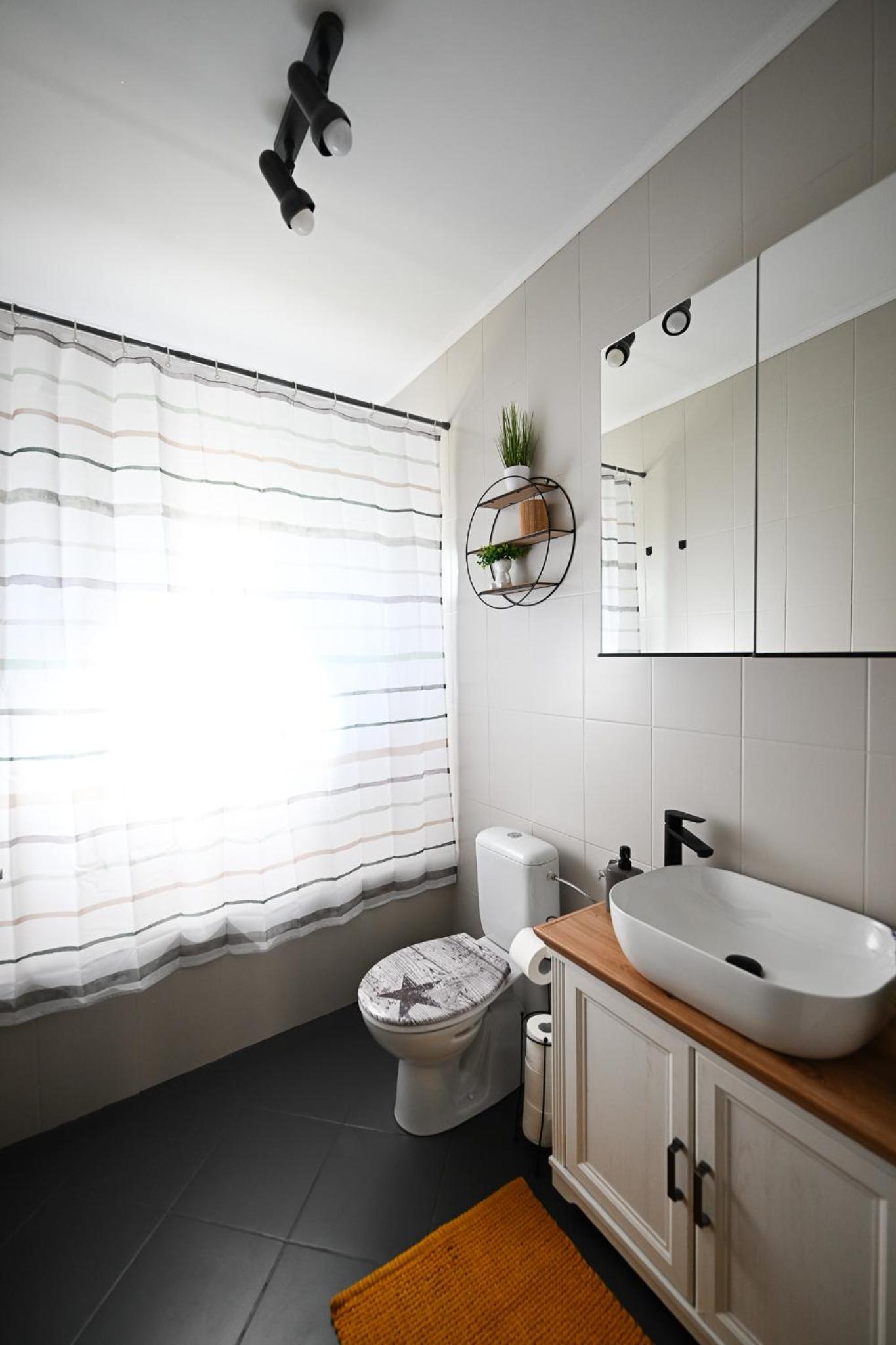 Koryne Apartment