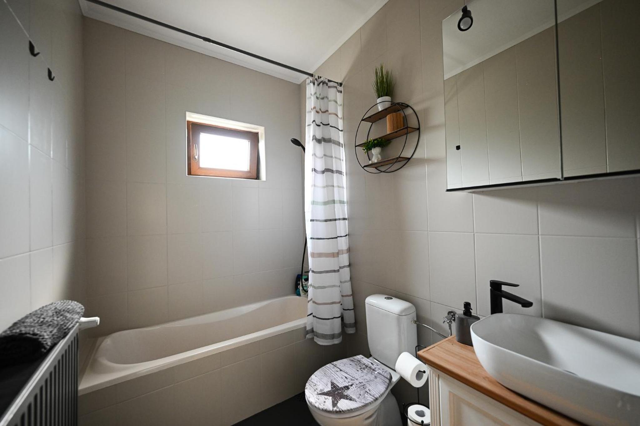 Koryne Apartment