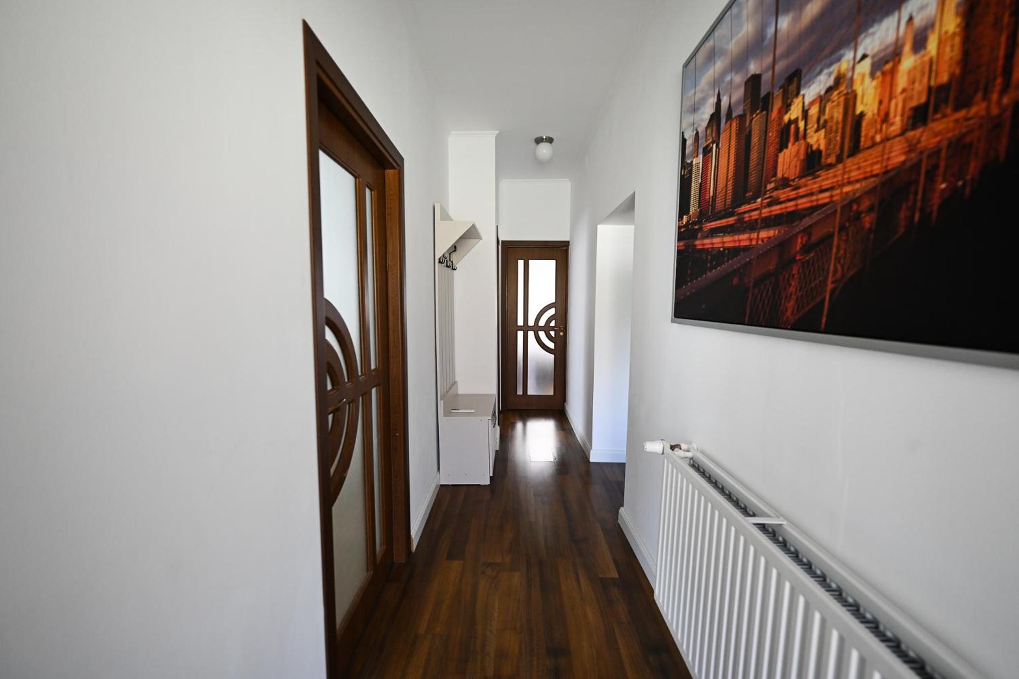 Koryne Apartment