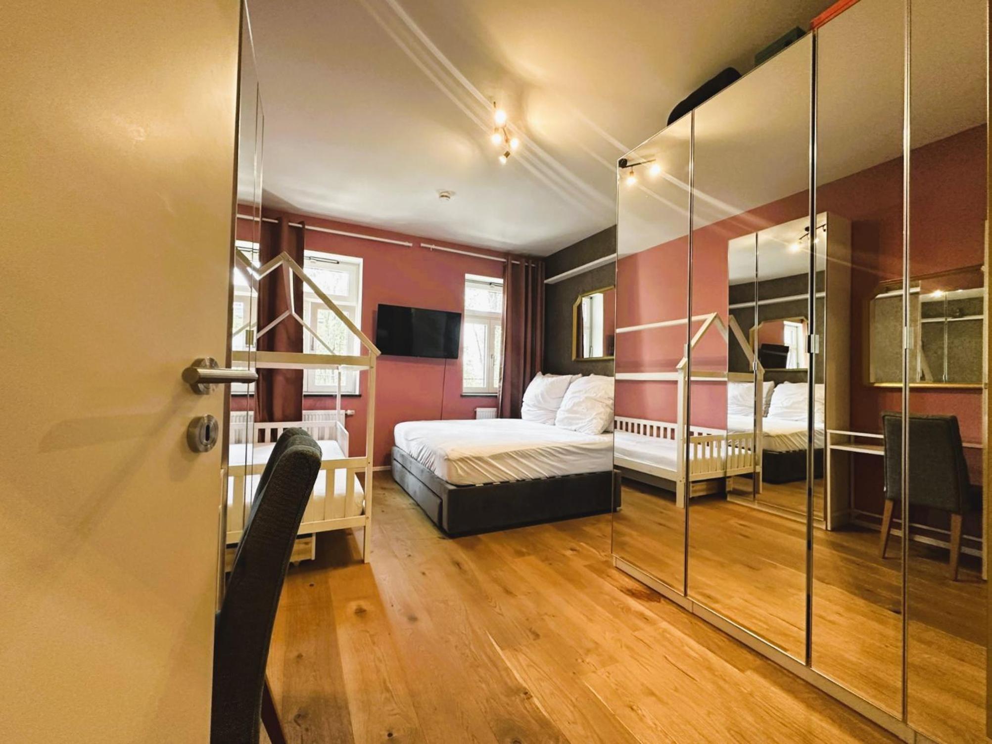 5 min walk from the Oktoberfest - Entire Apartment