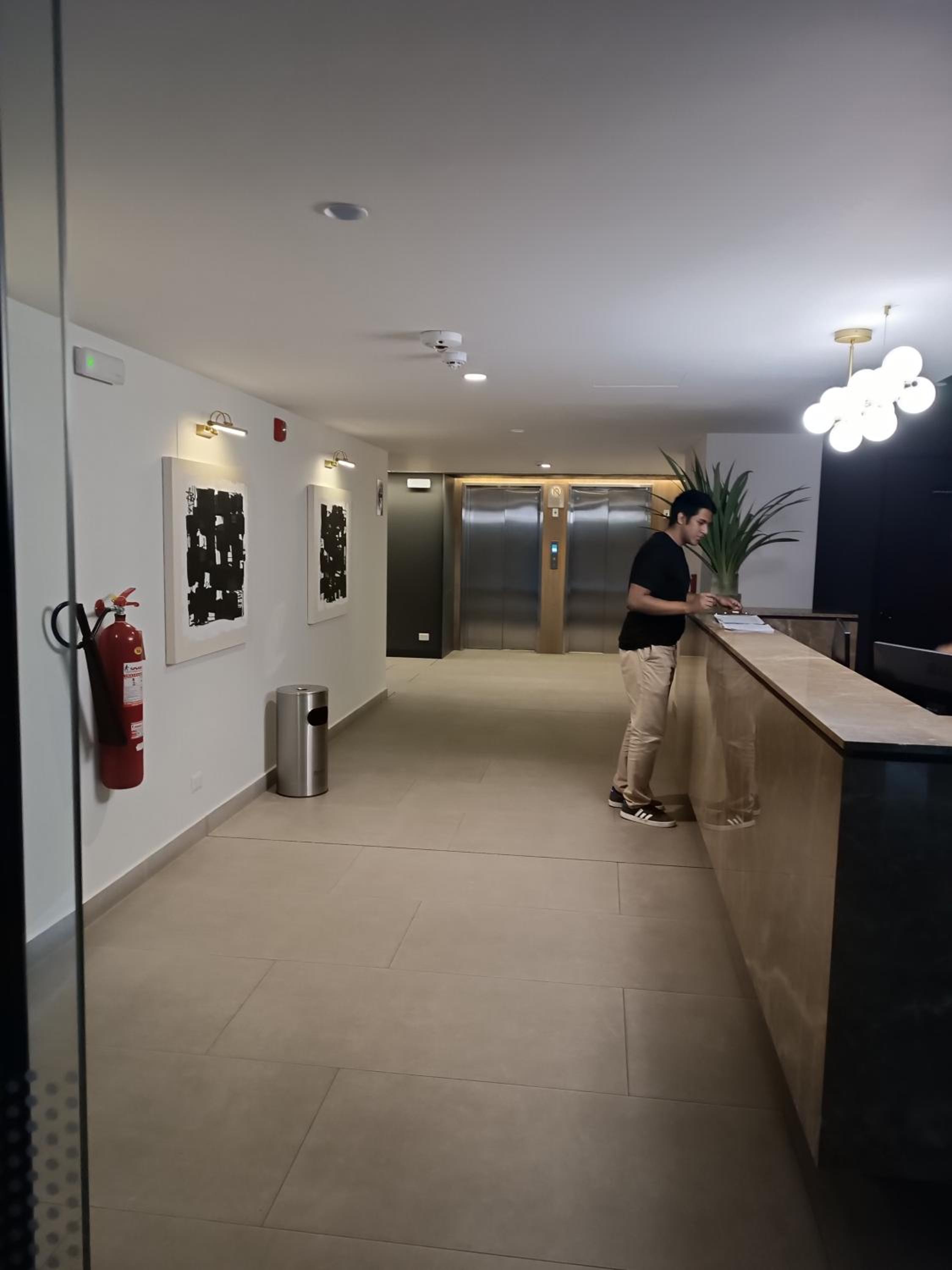 Three Bedroom Spacious Apartment view 3