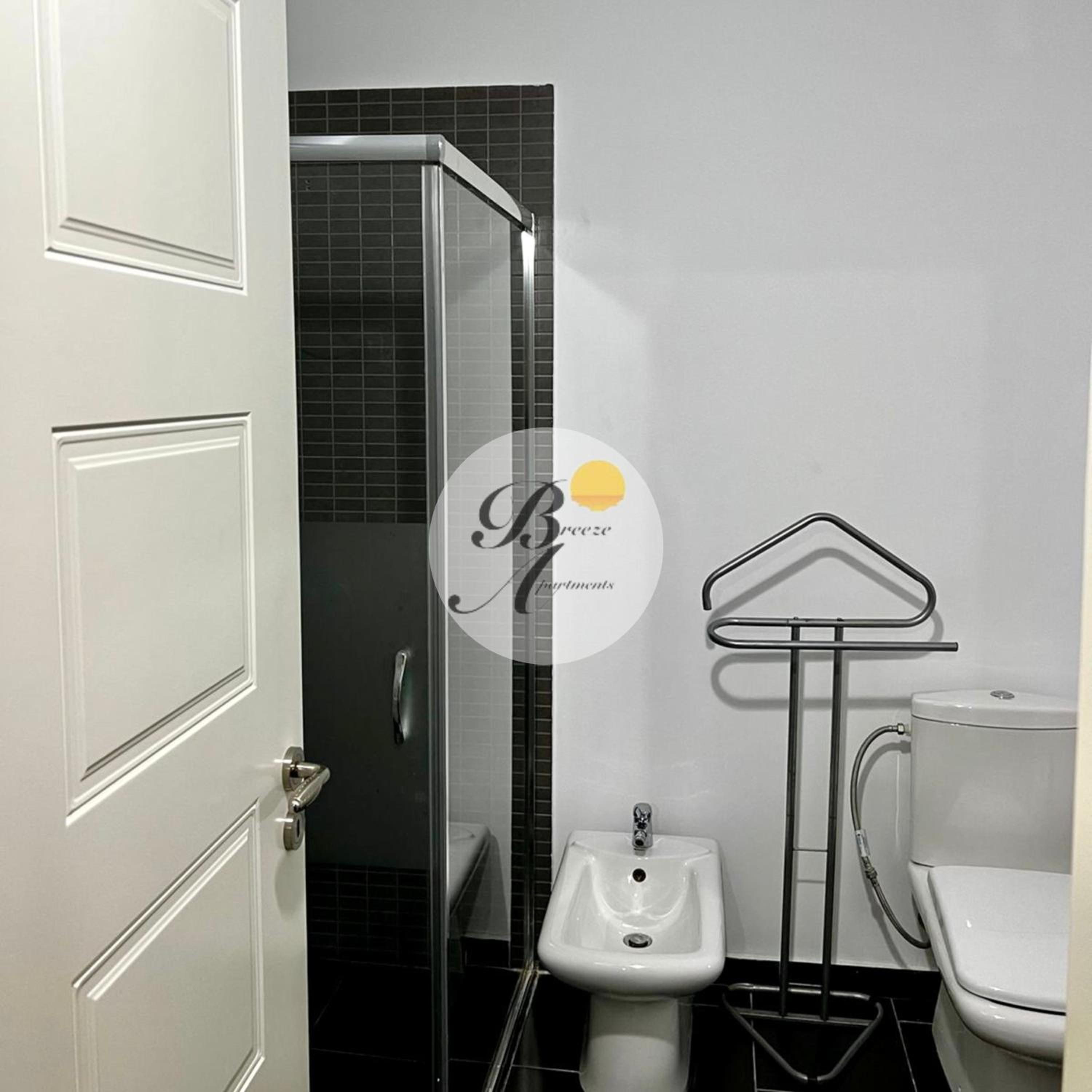 Breeze Home 4