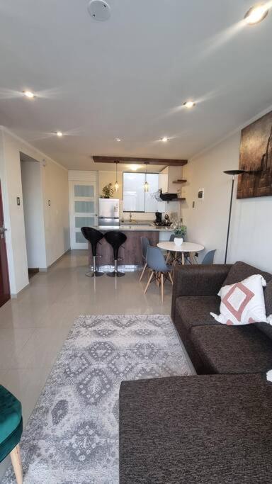 Atractivo departamento en Socabaya view 4