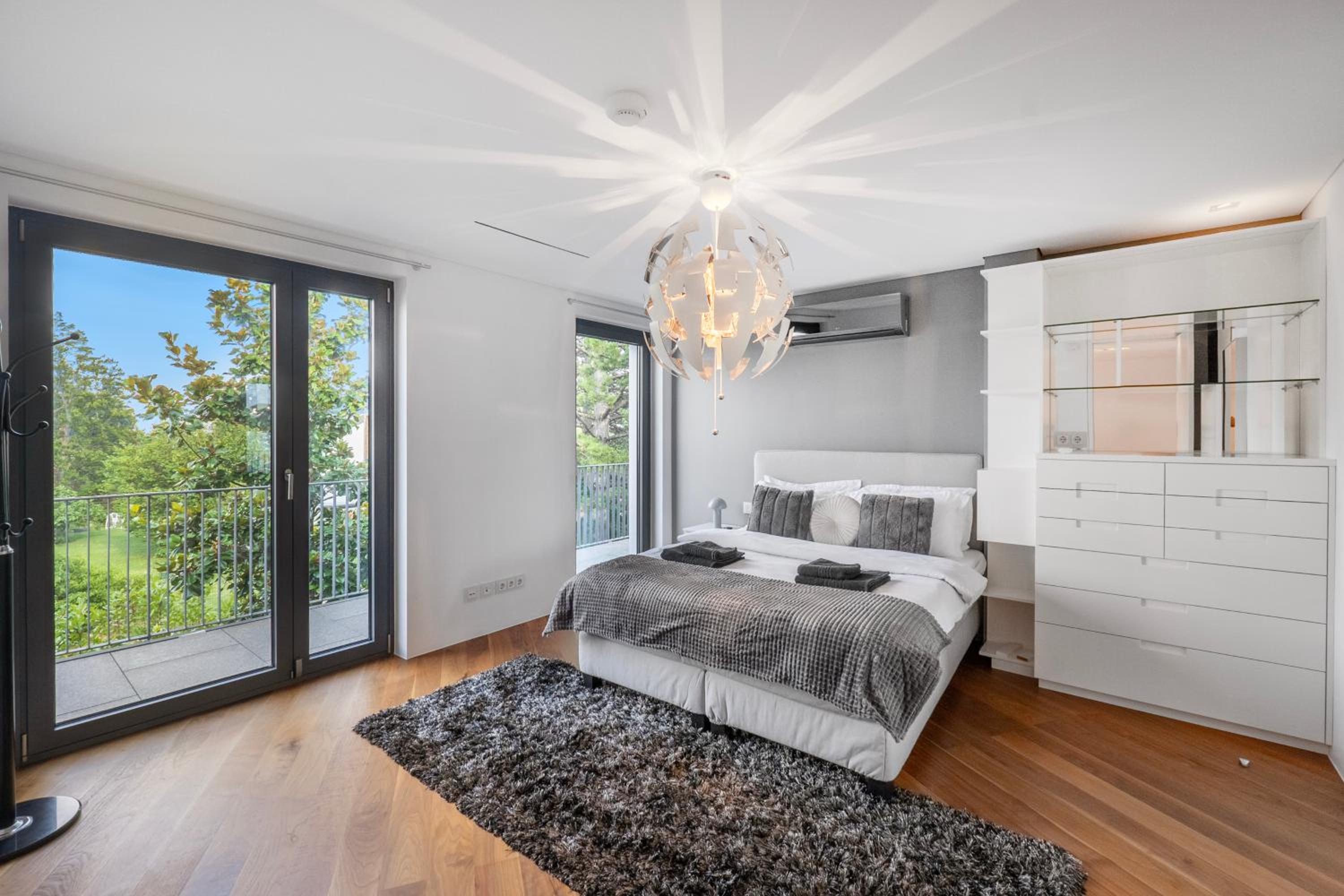 Majestic Poolside Villa with Jacuzzi, Pool, Panoramic Views