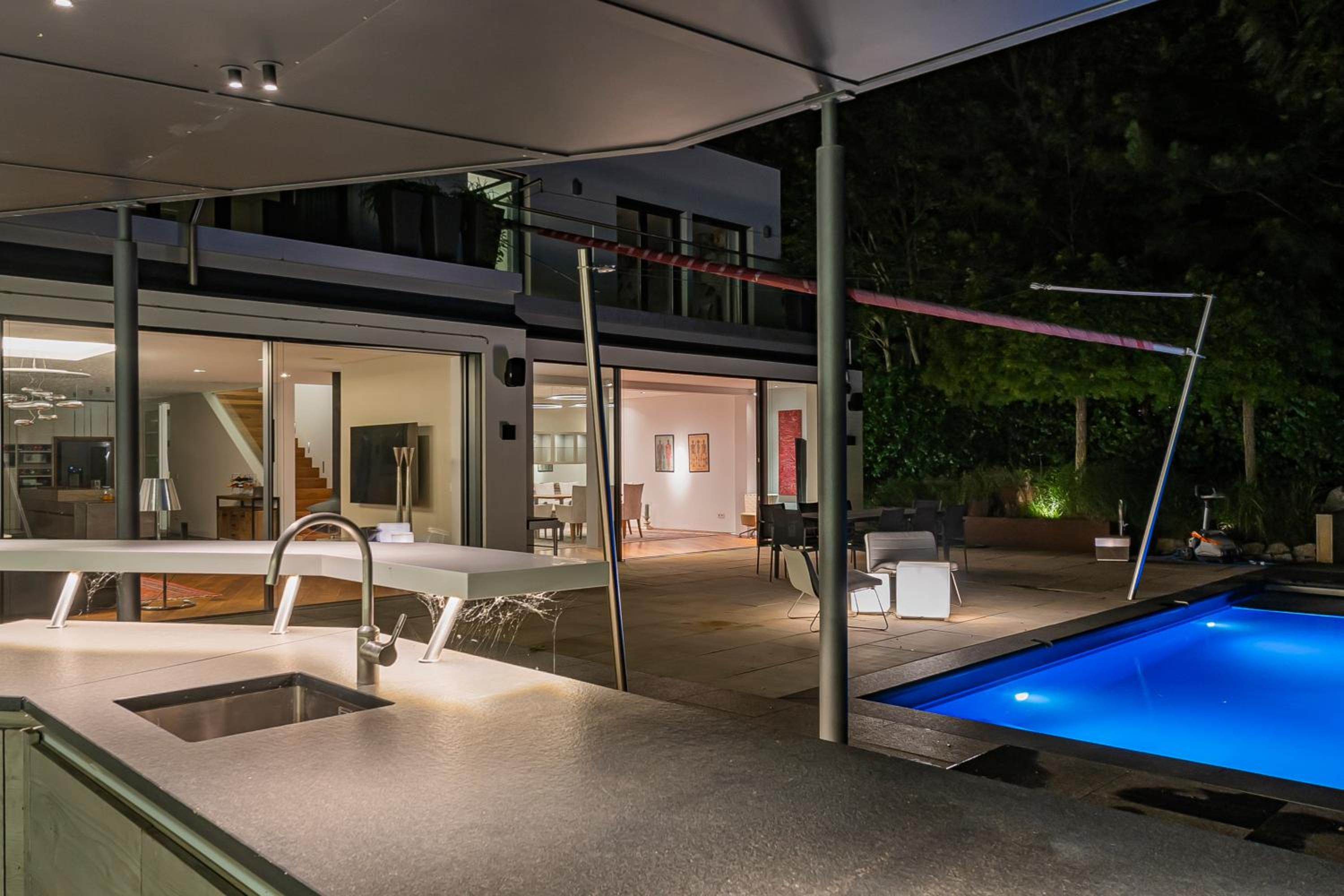 Majestic Poolside Villa with Jacuzzi, Pool, Panoramic Views