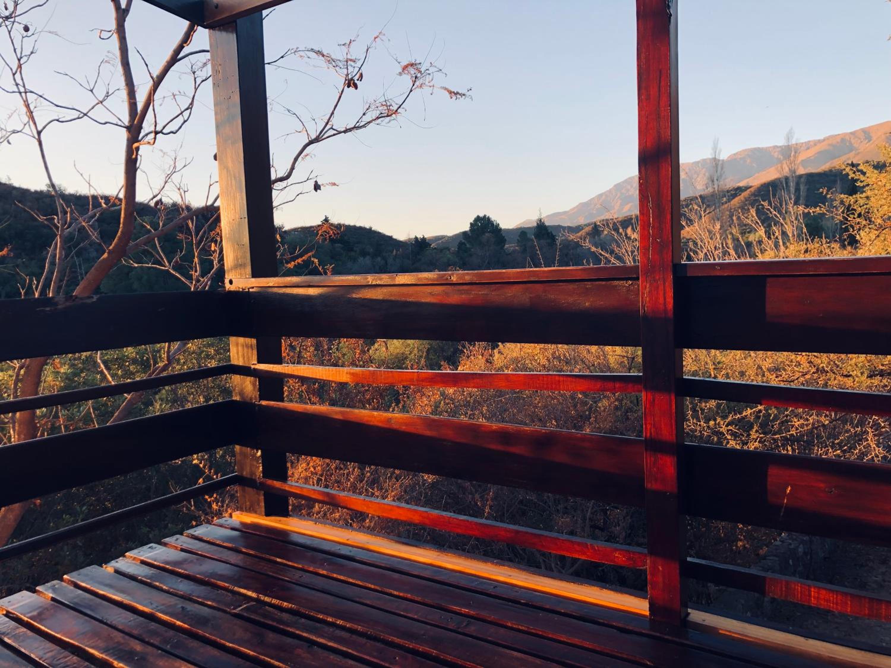 Púrpura Atardecer Hermosa casa de montaña