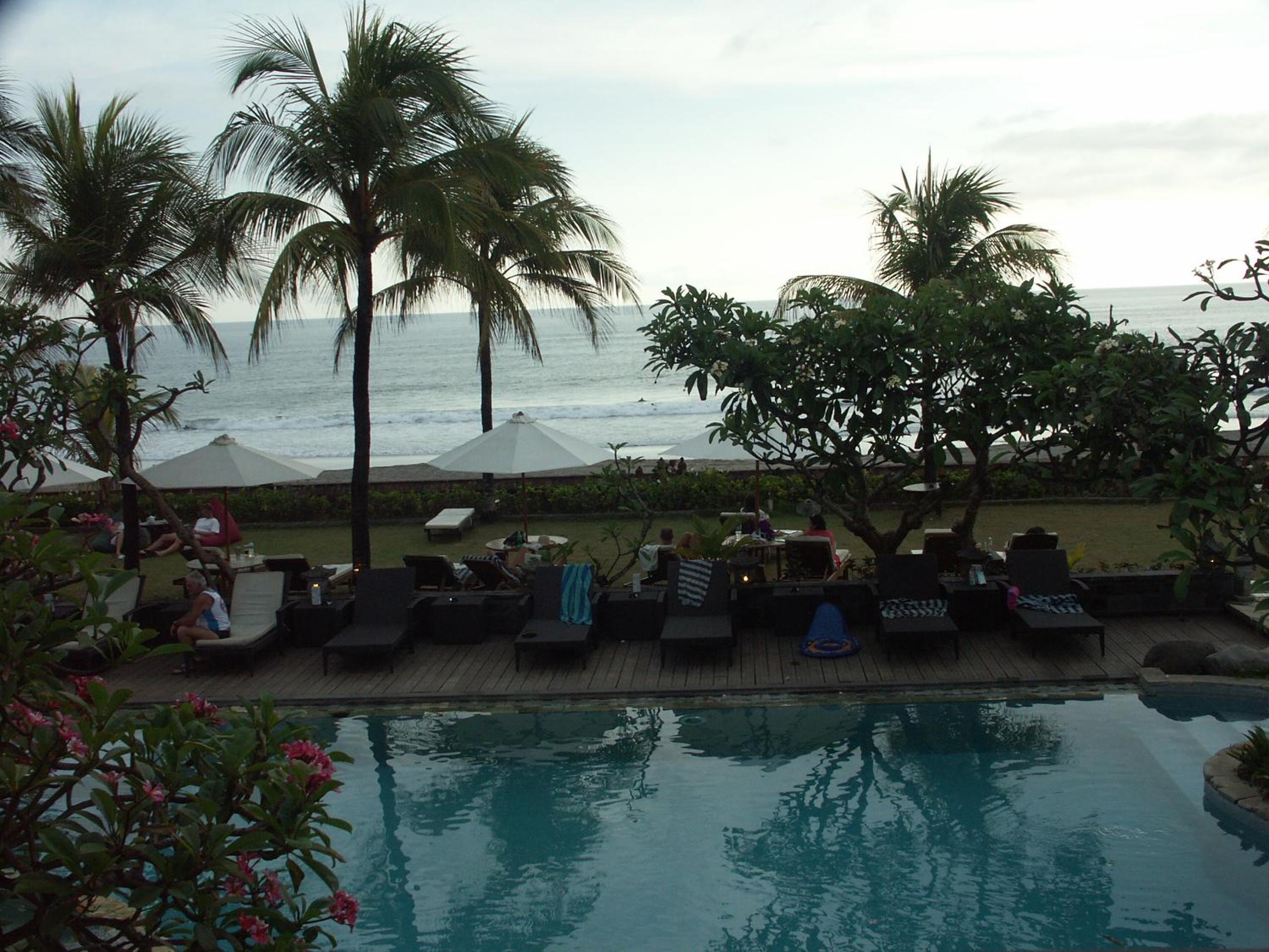 Grand Balisani Suites Hotel