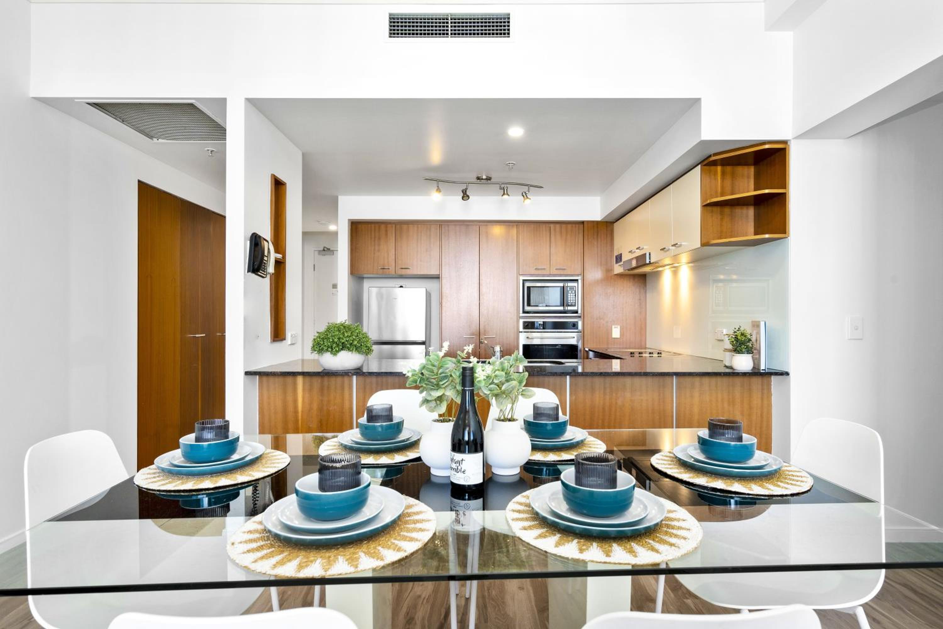LIMITED 7 NIGHT DEAL in 3 Bedroom 2 Bathroom Ocean View at Chevron Renaissance - KIDS STAY FREE!!!