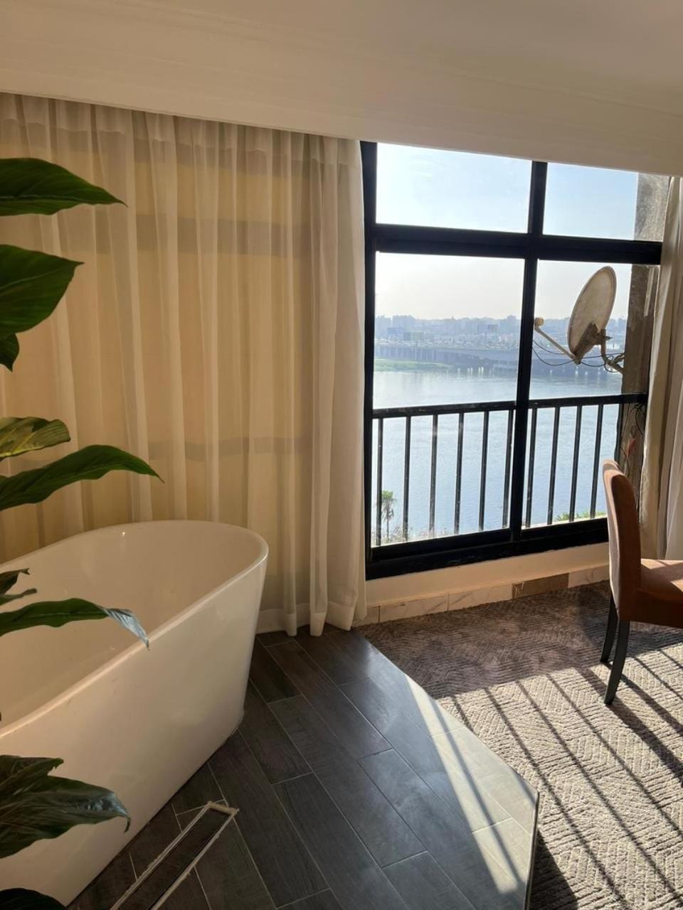 Queen of Nile view